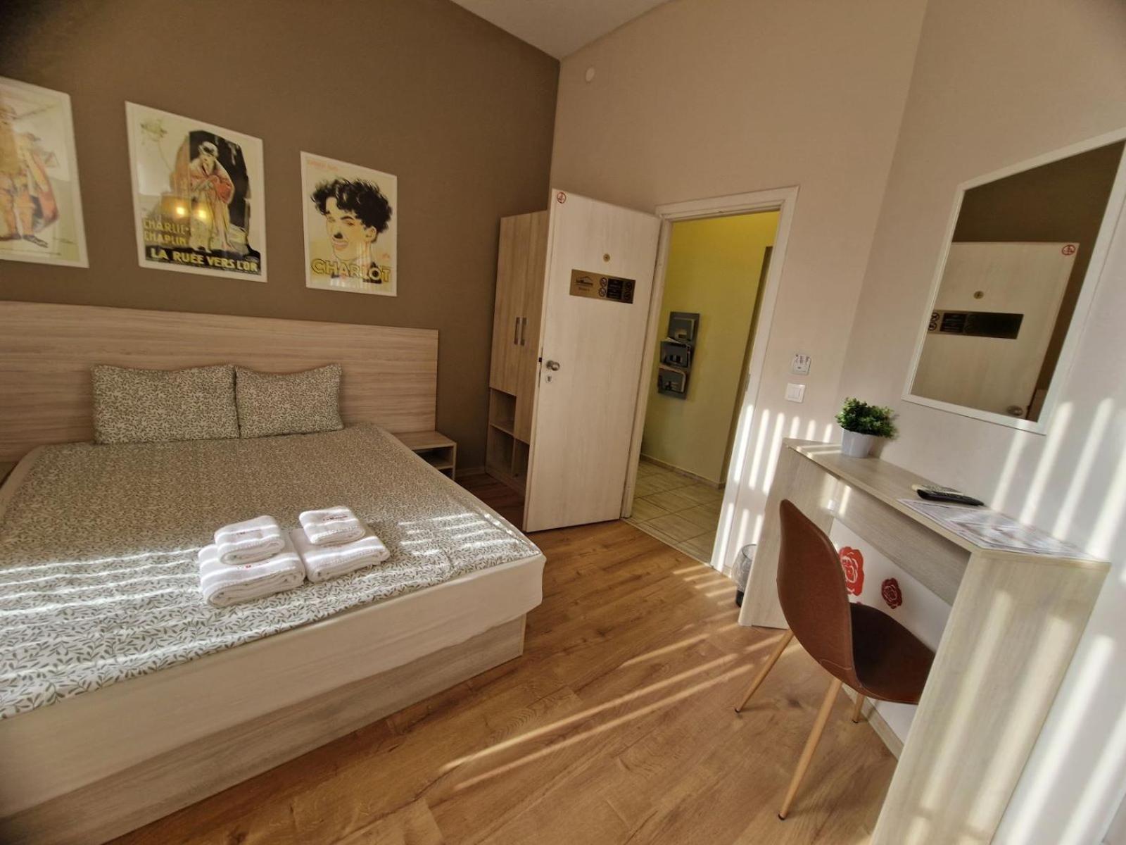 Double or Twin Room - Photo 1