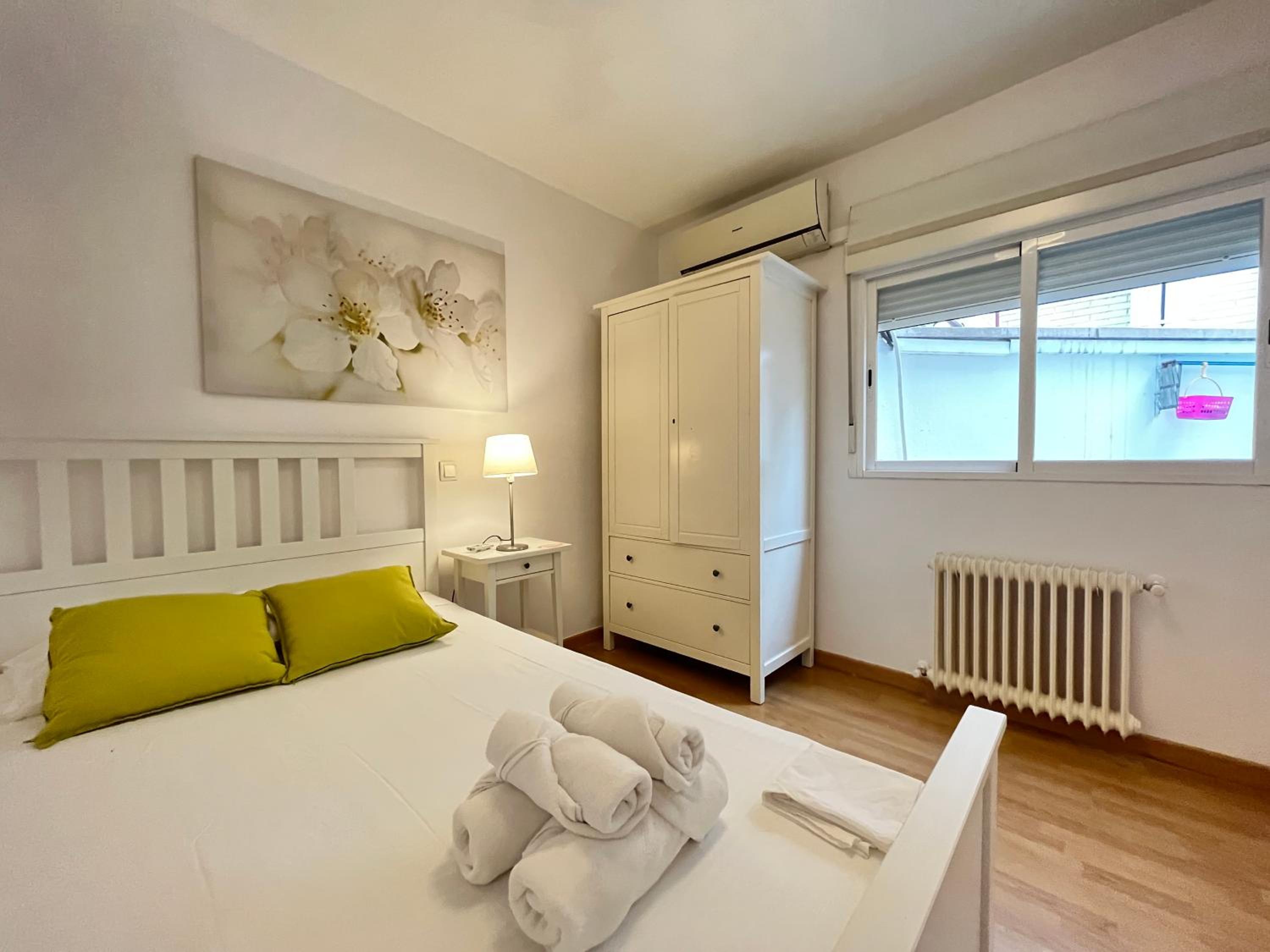 Five-Bedroom Deluxe Apartment photo 2
