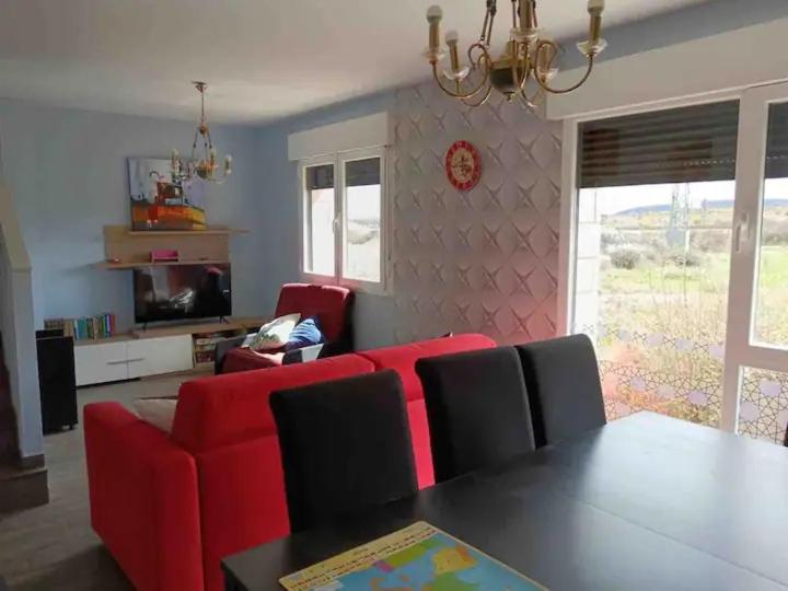 Casa de tres habitaciones