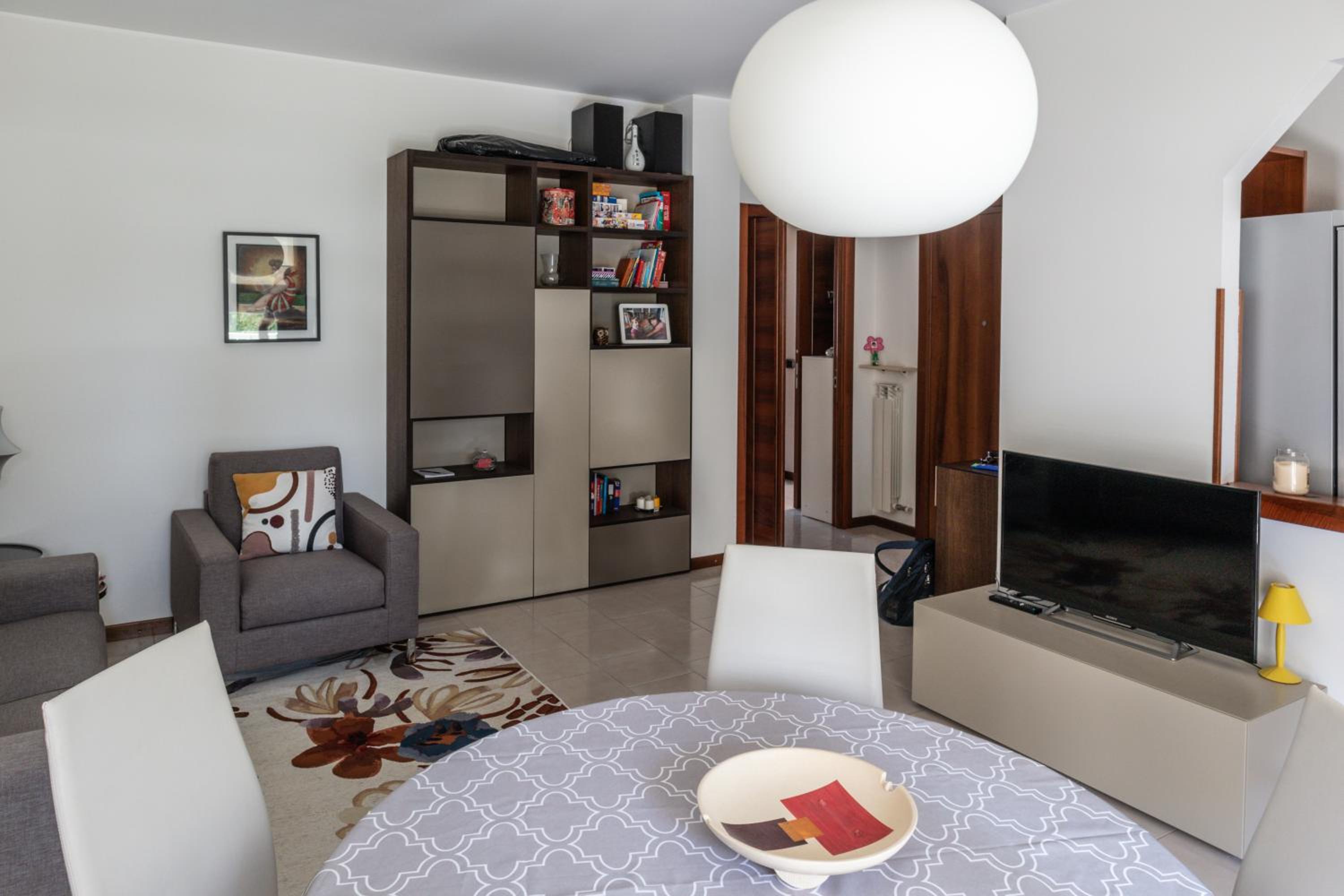 Two-Bedroom Apartment photo 2