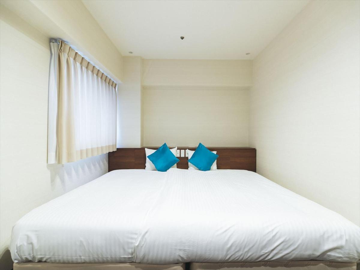 Hollywood Twin Room - Non-Smoking