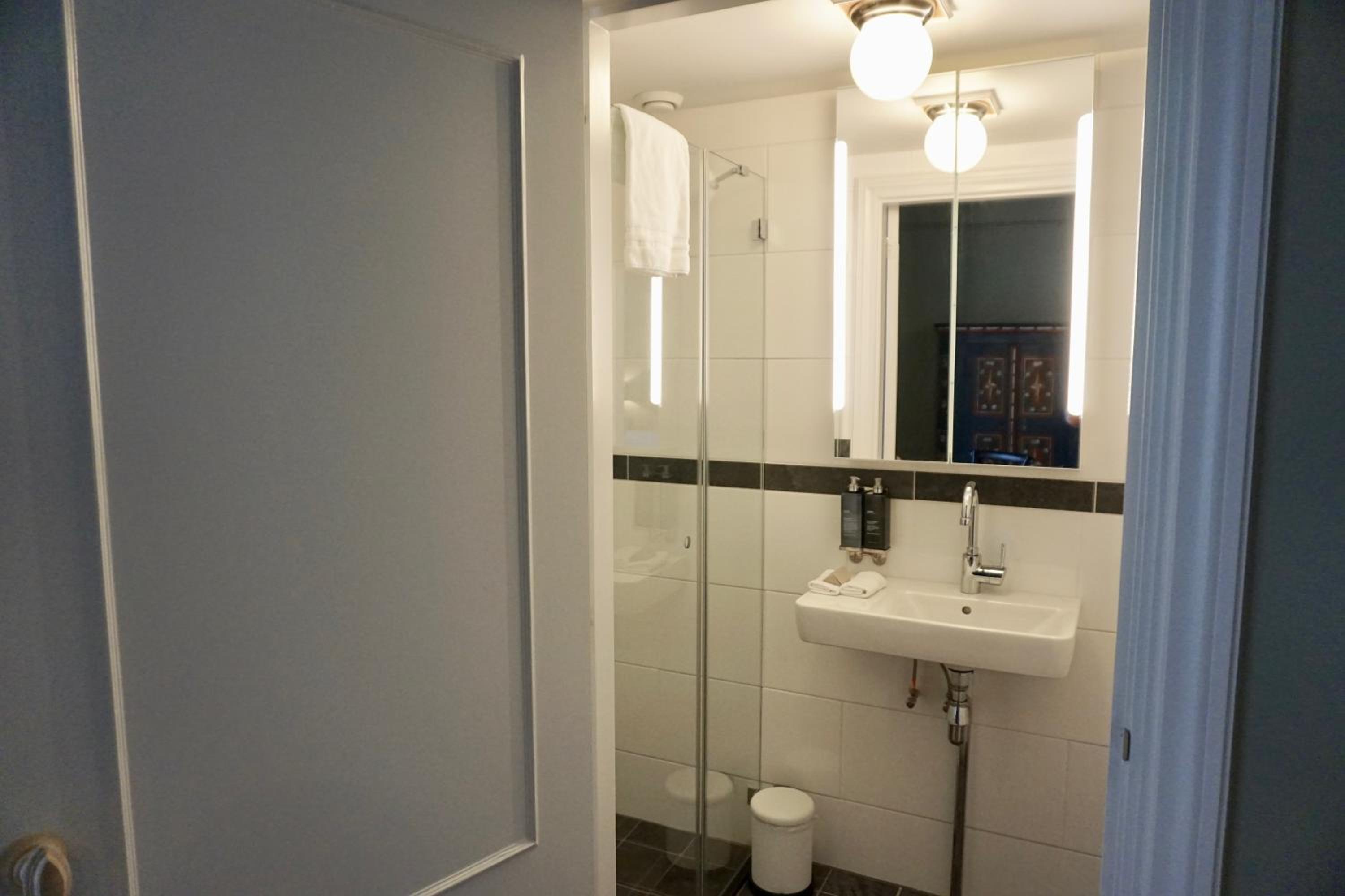 B&B 02 - Photo 2