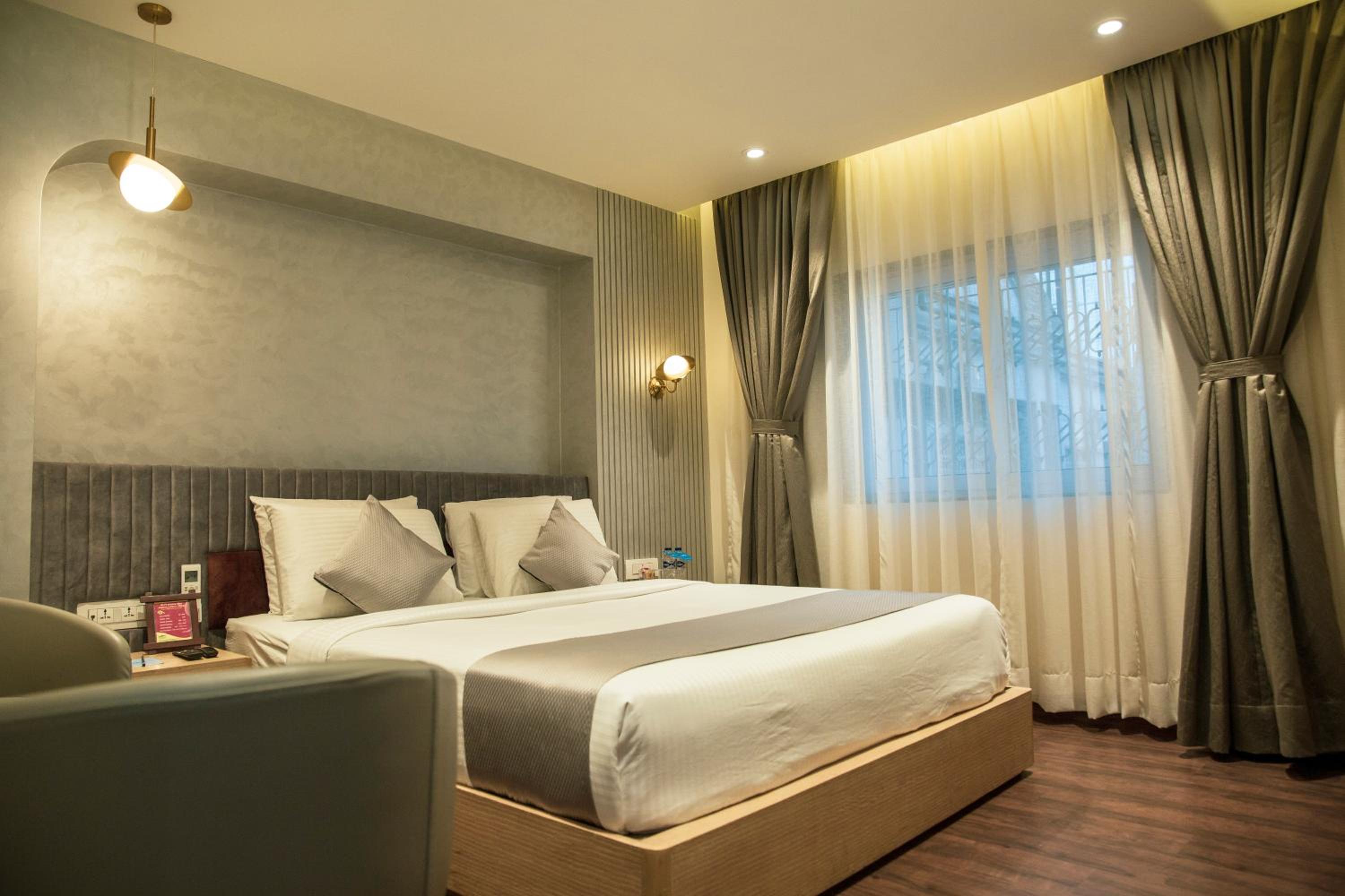 Deluxe Double or Twin Room - Photo 1