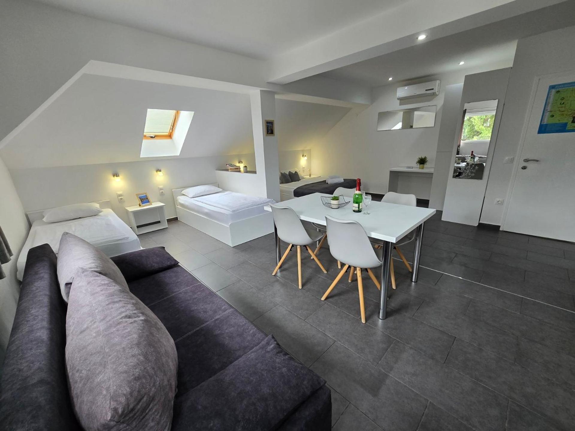 Comfort Quadruple Room