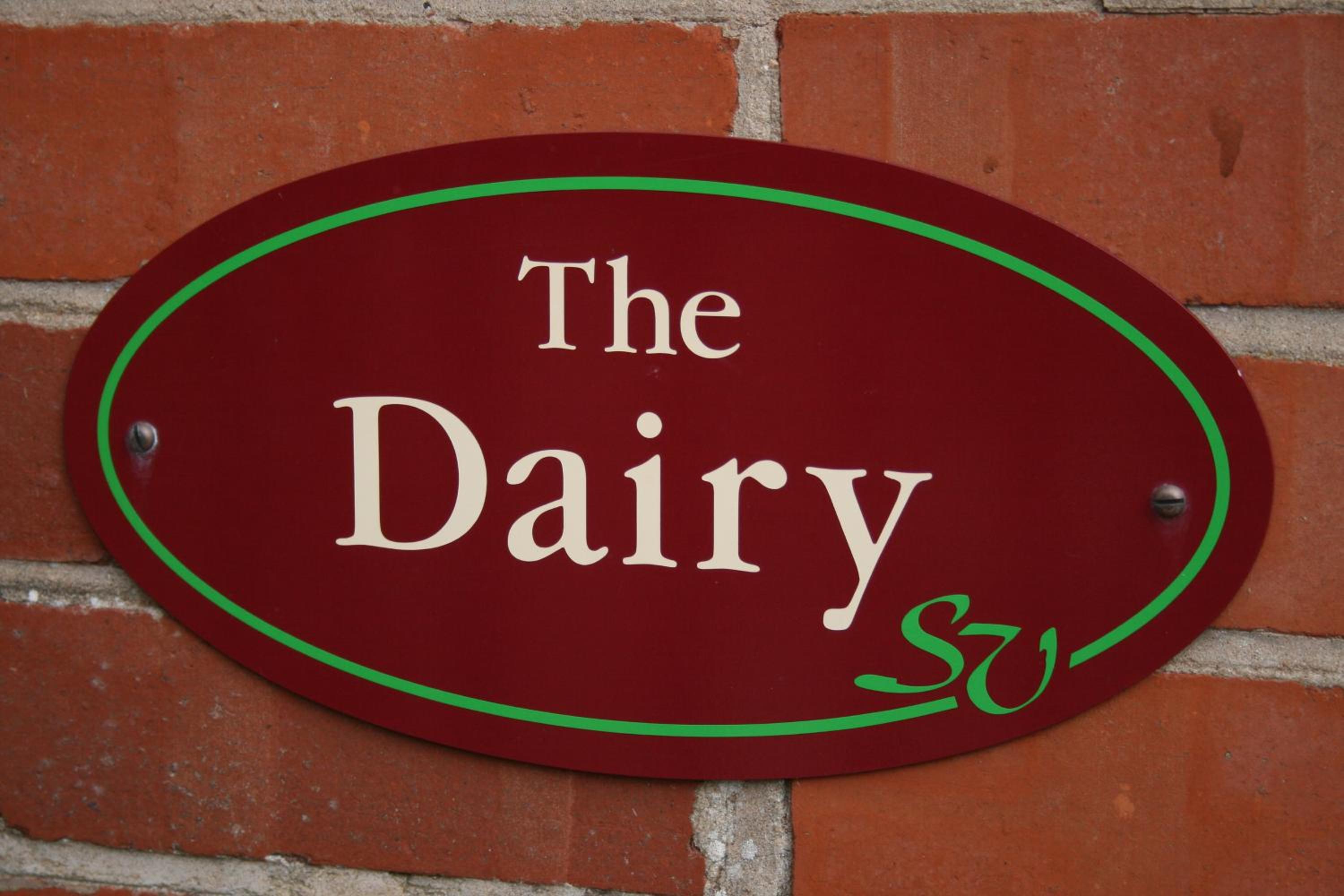 Two Bedroom Cottage - The Dairy photo 2