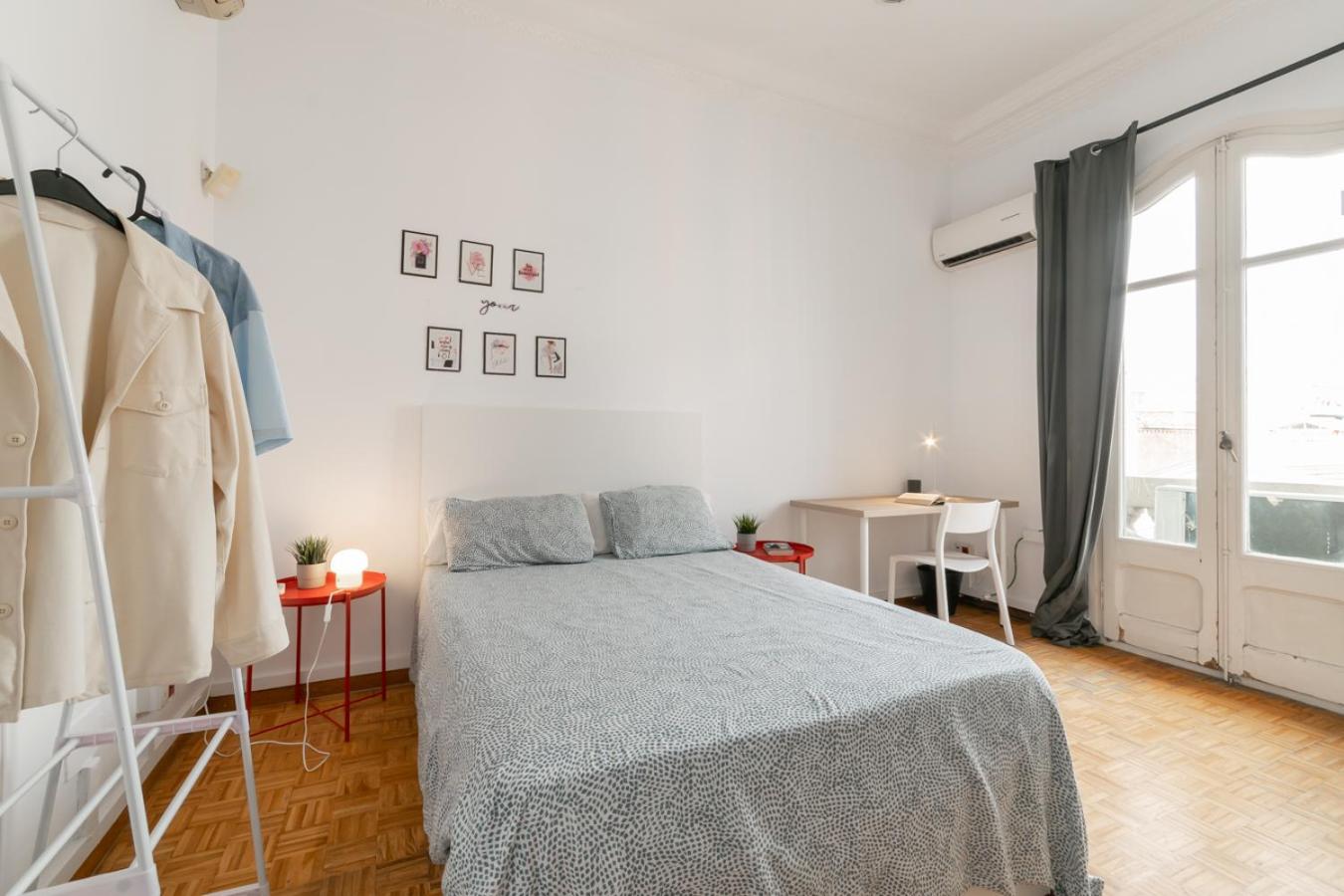 Habitación doble con baño compartido