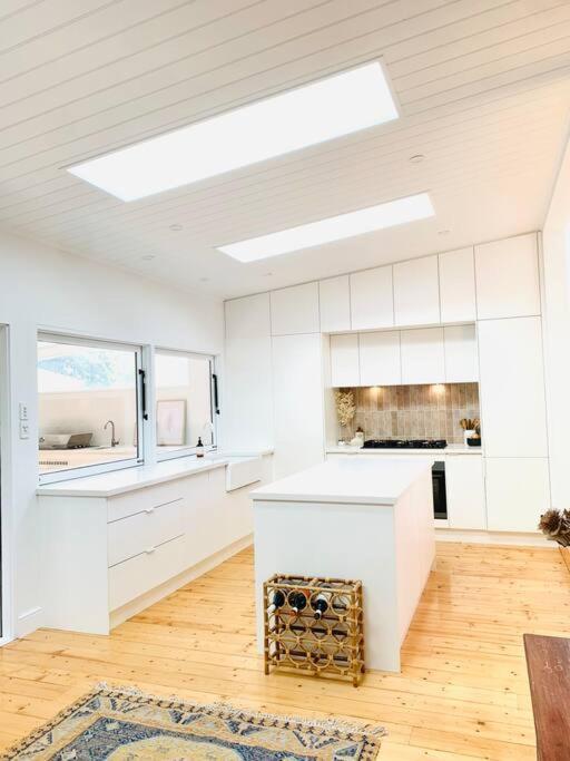 Three-Bedroom House photo 2