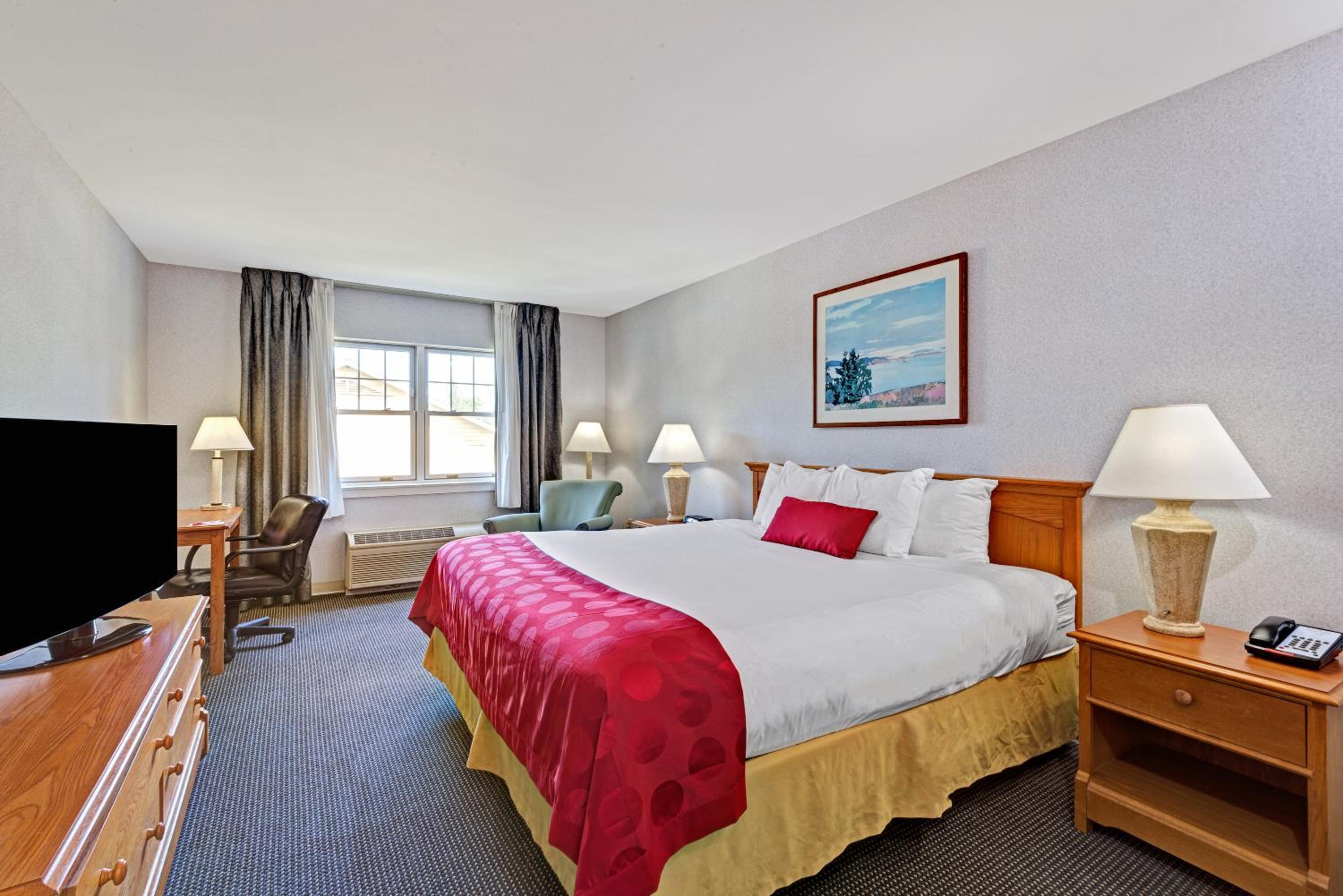 King Room - Non-Smoking - Photo 3