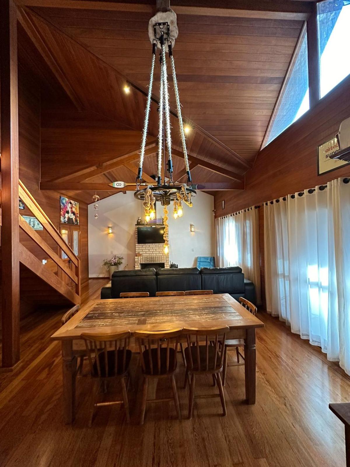 Three-Bedroom House photo 2