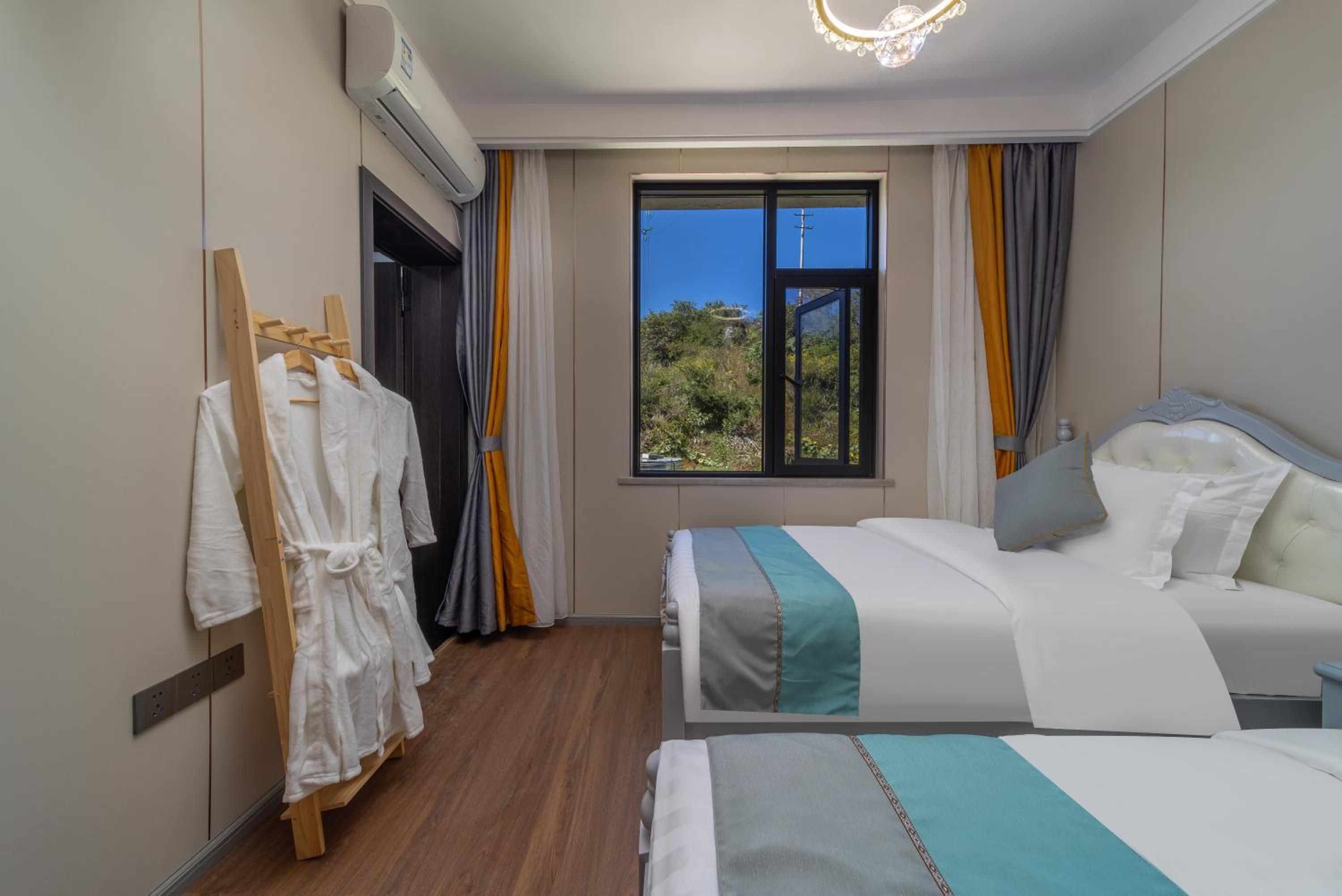 Double Or Twin Room With Private Bathroom photo 2