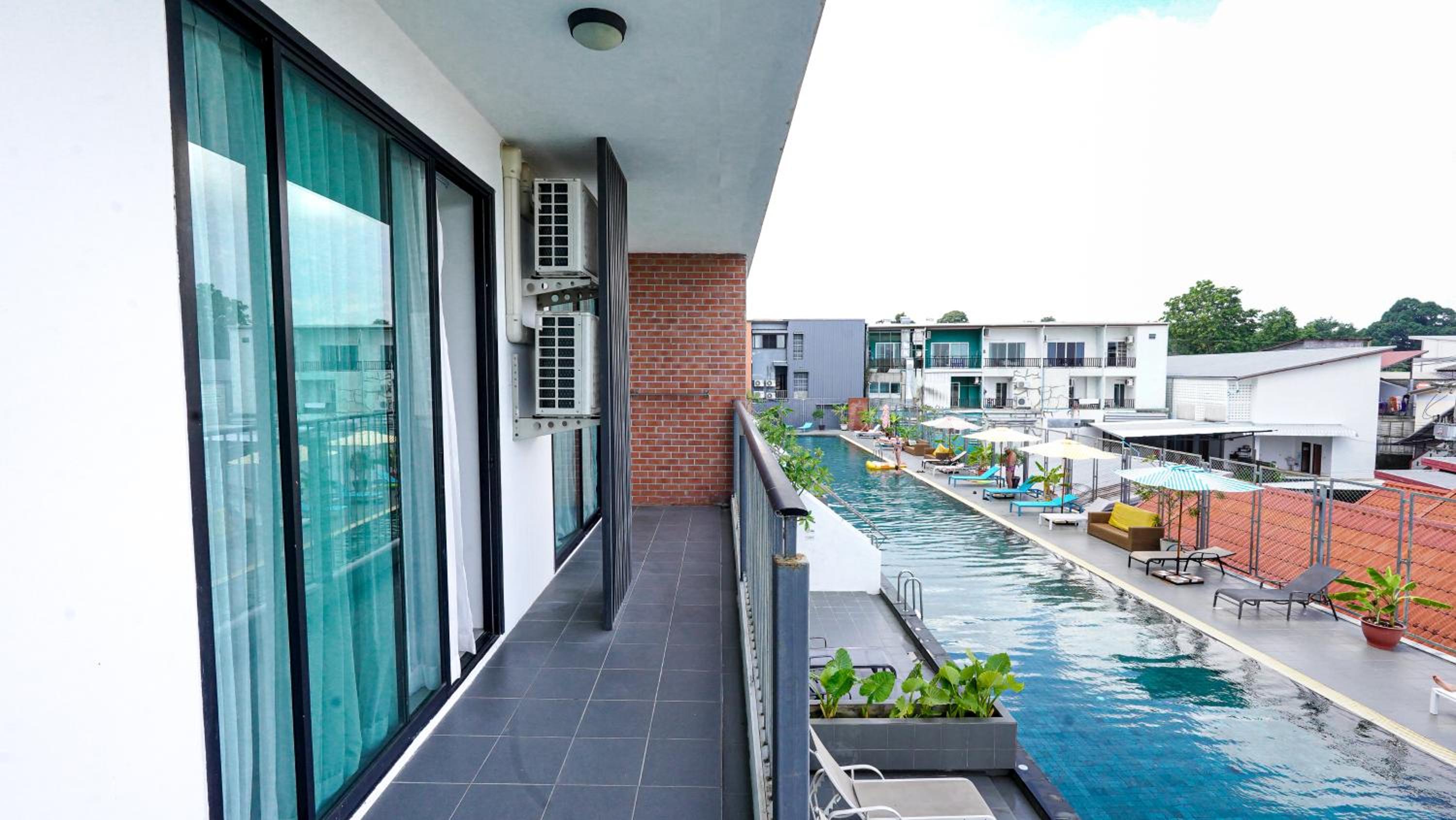 One Bedroom Suite Pool Facing
