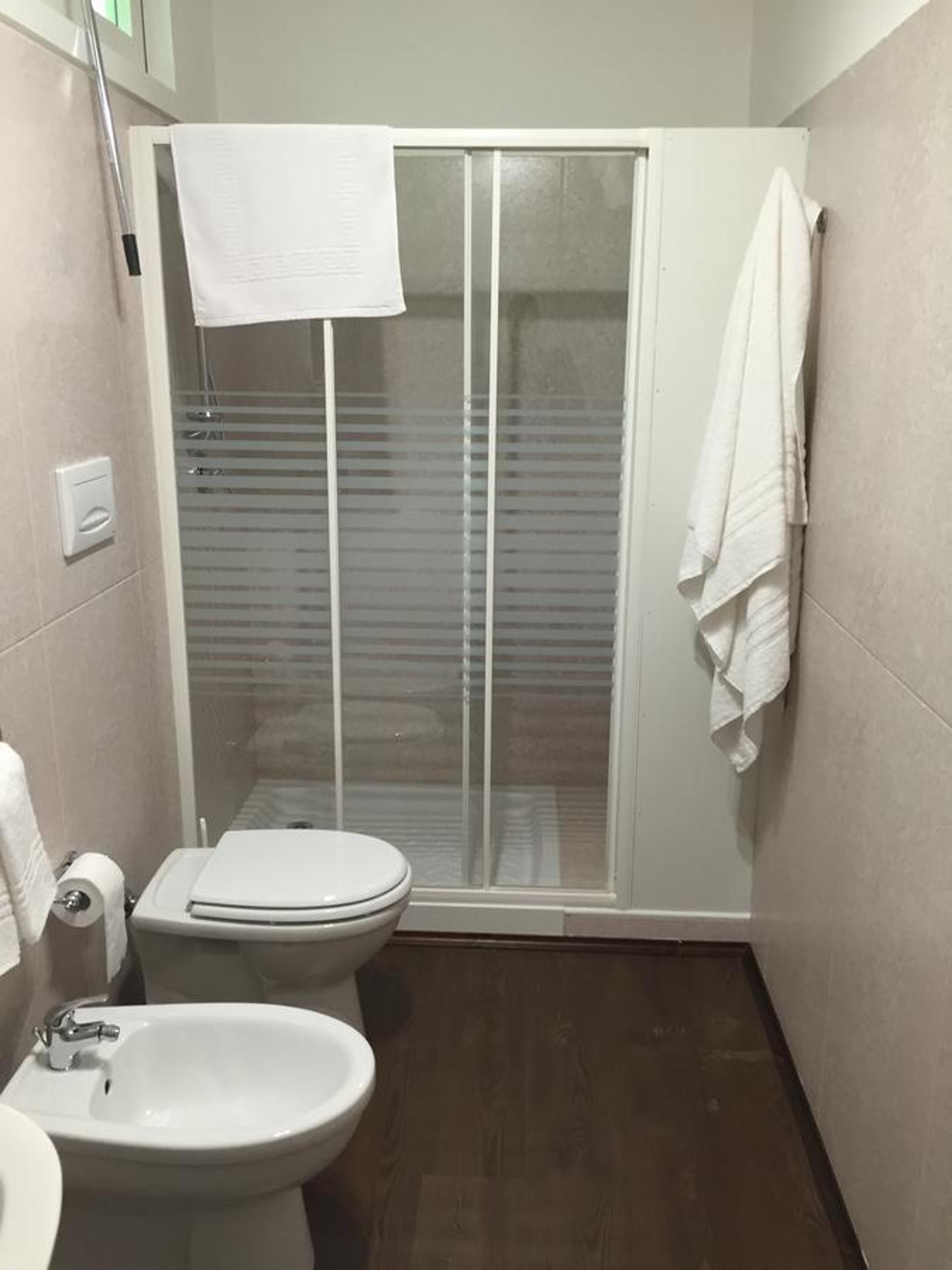 Standard Double or Twin Room photo 2