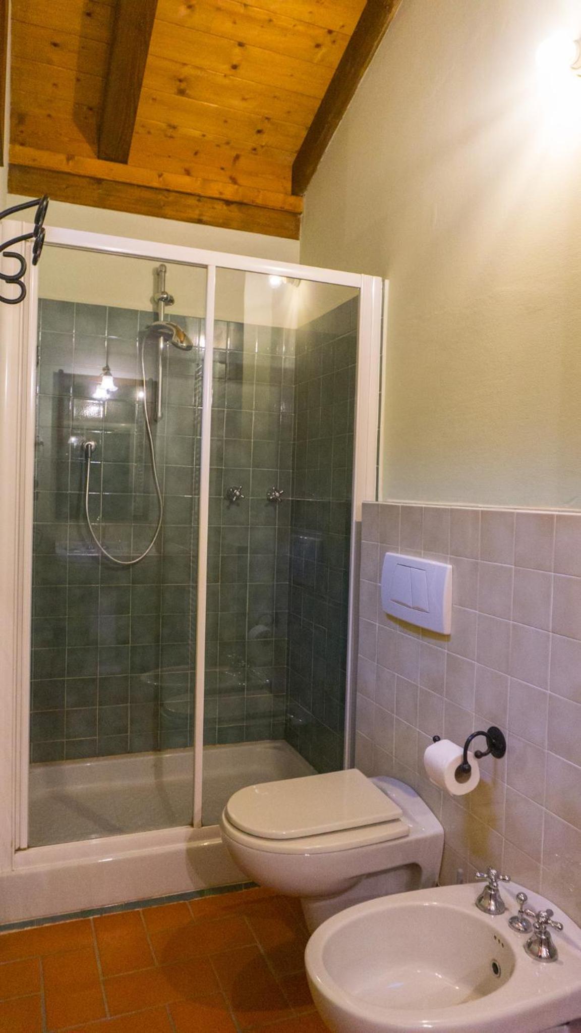 Double Room - Photo 3