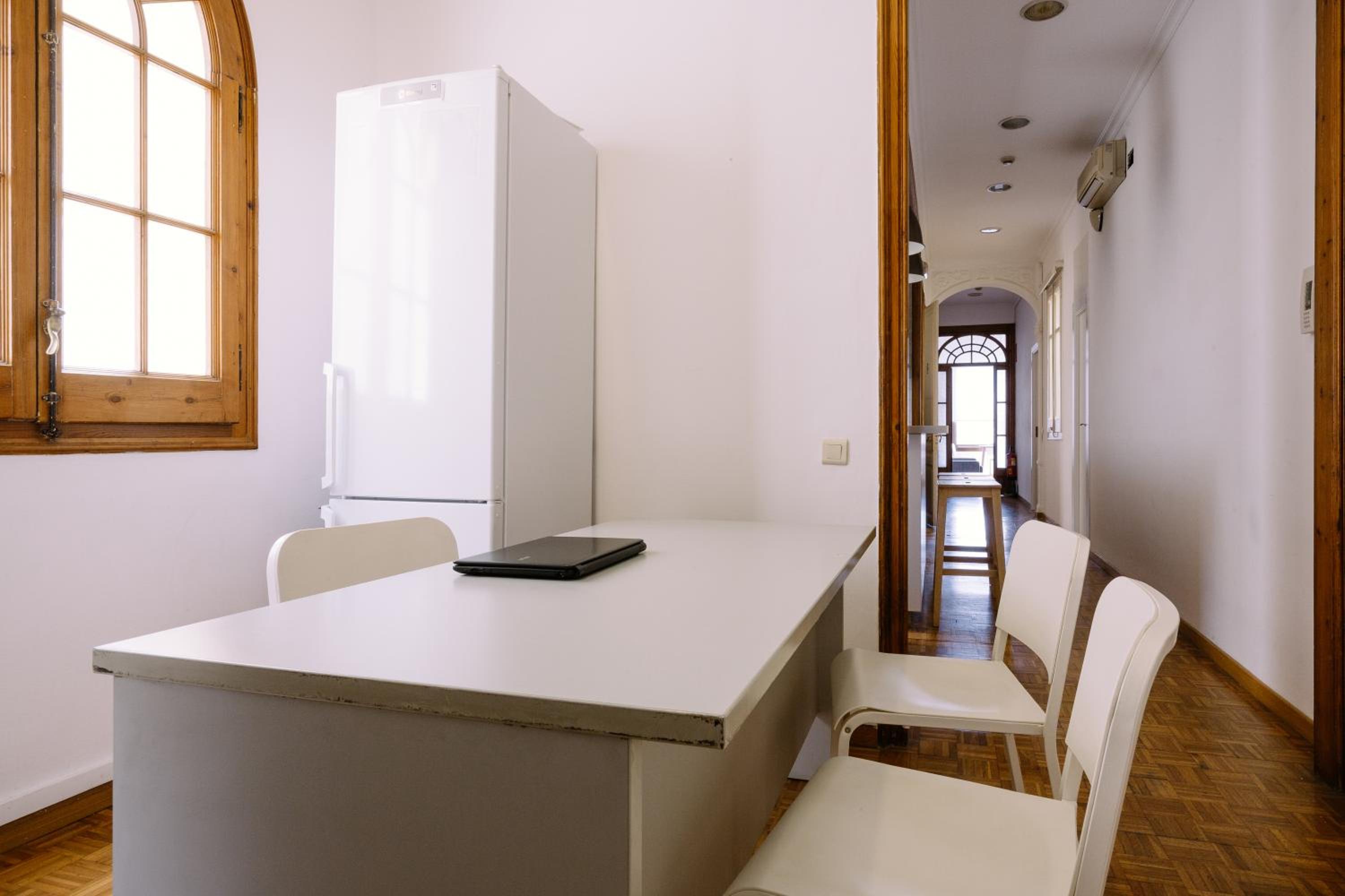 Double Room With Shared Bathroom photo 2