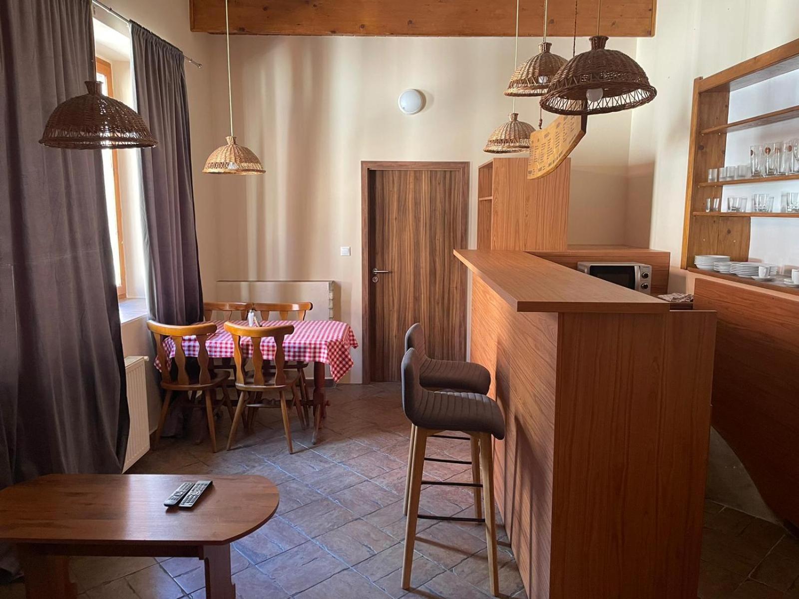 Apartment - Photo 2
