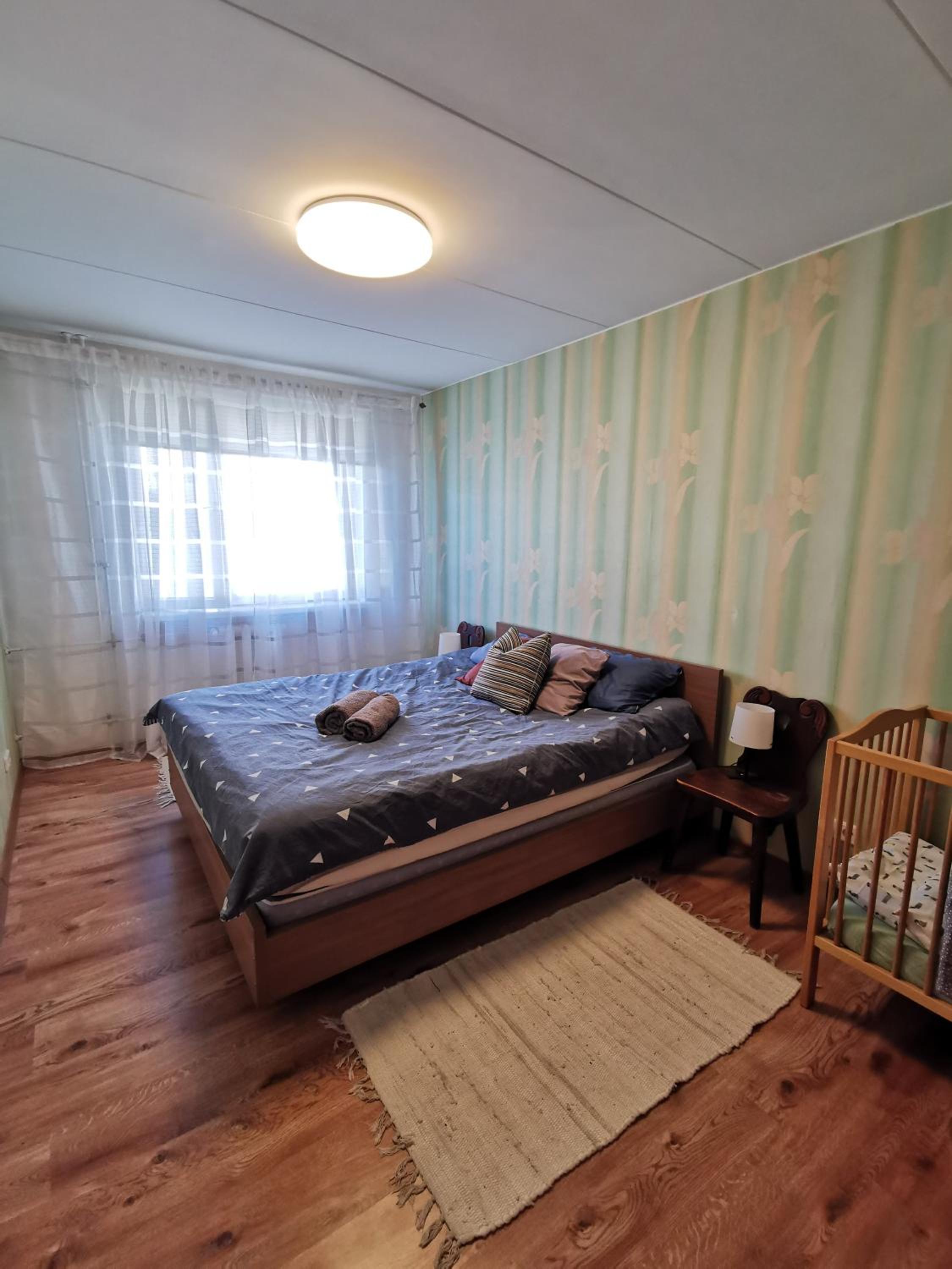 One-Bedroom Apartment - Photo 9