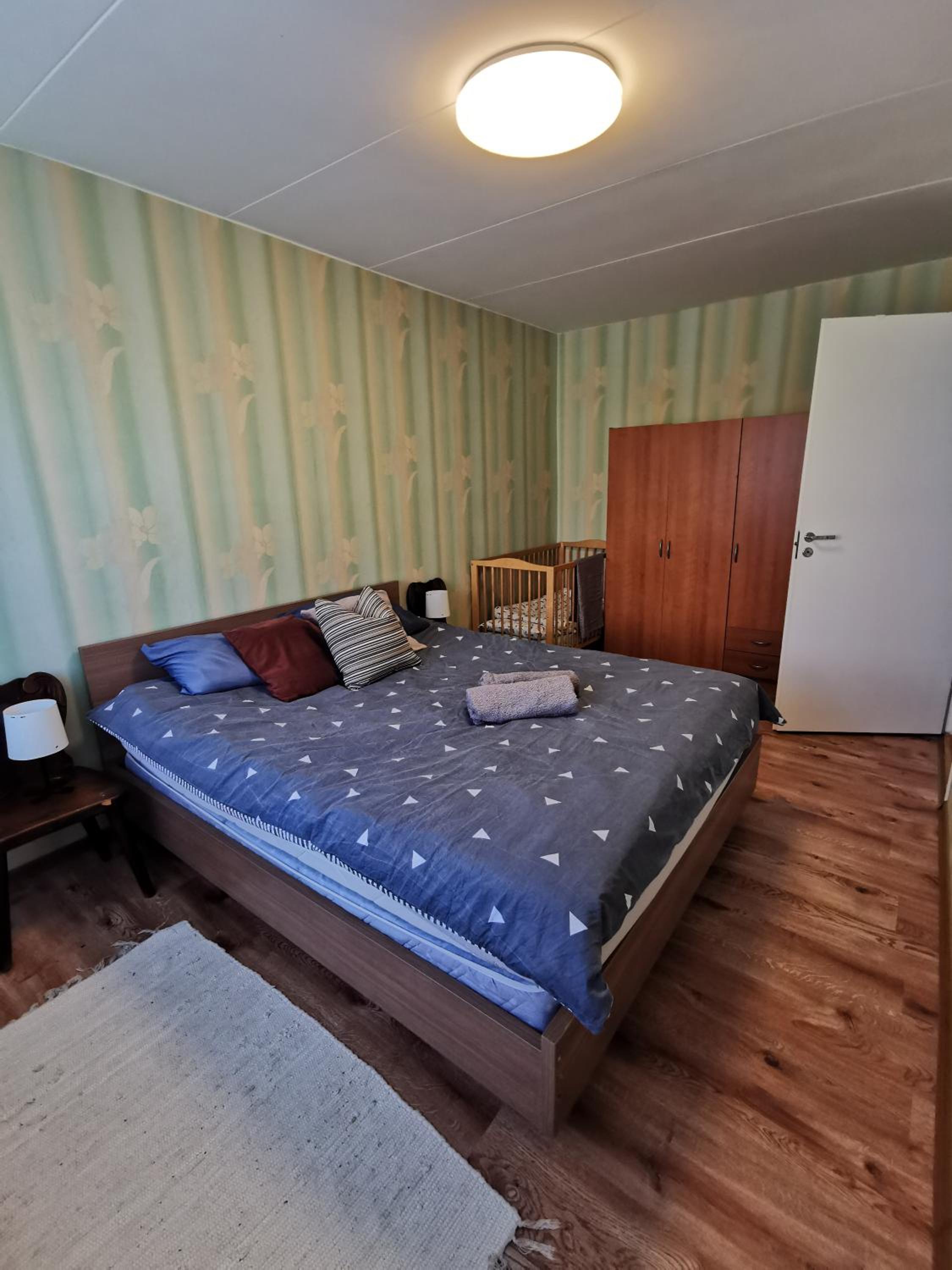 One-Bedroom Apartment - Photo 11