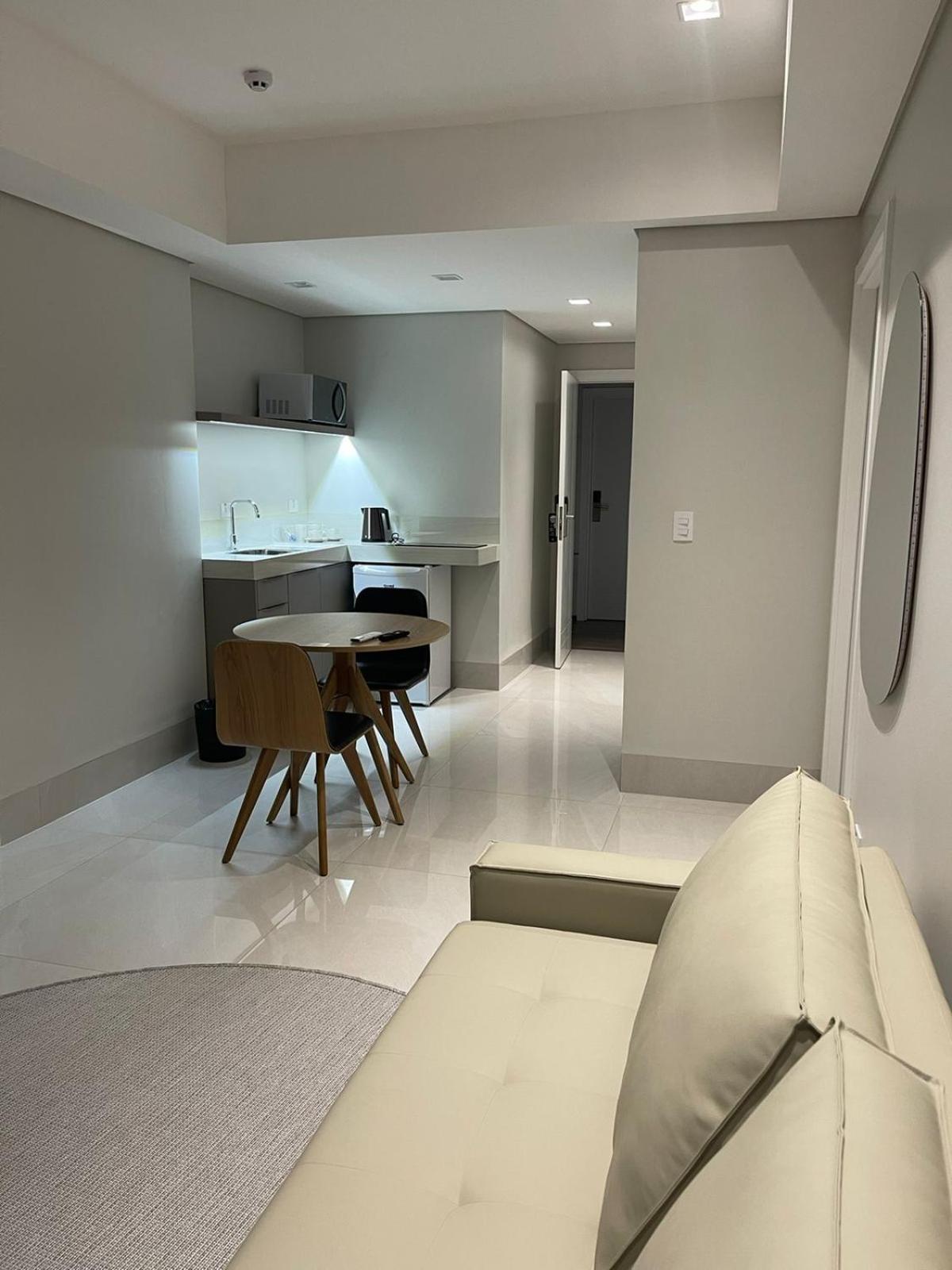 Superior Family Room photo 3