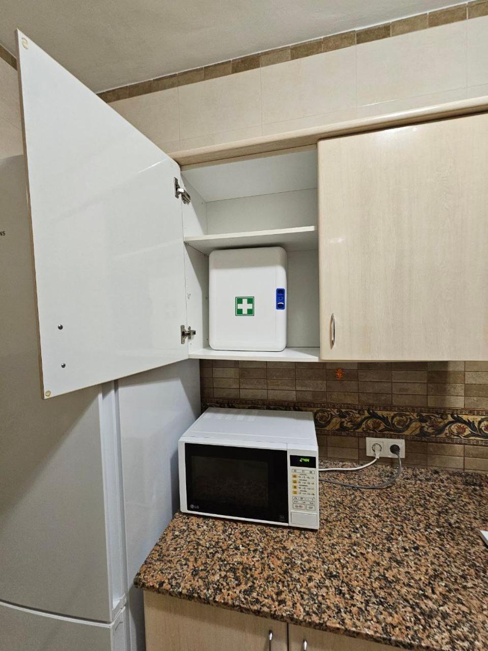 Two-Bedroom House photo 3