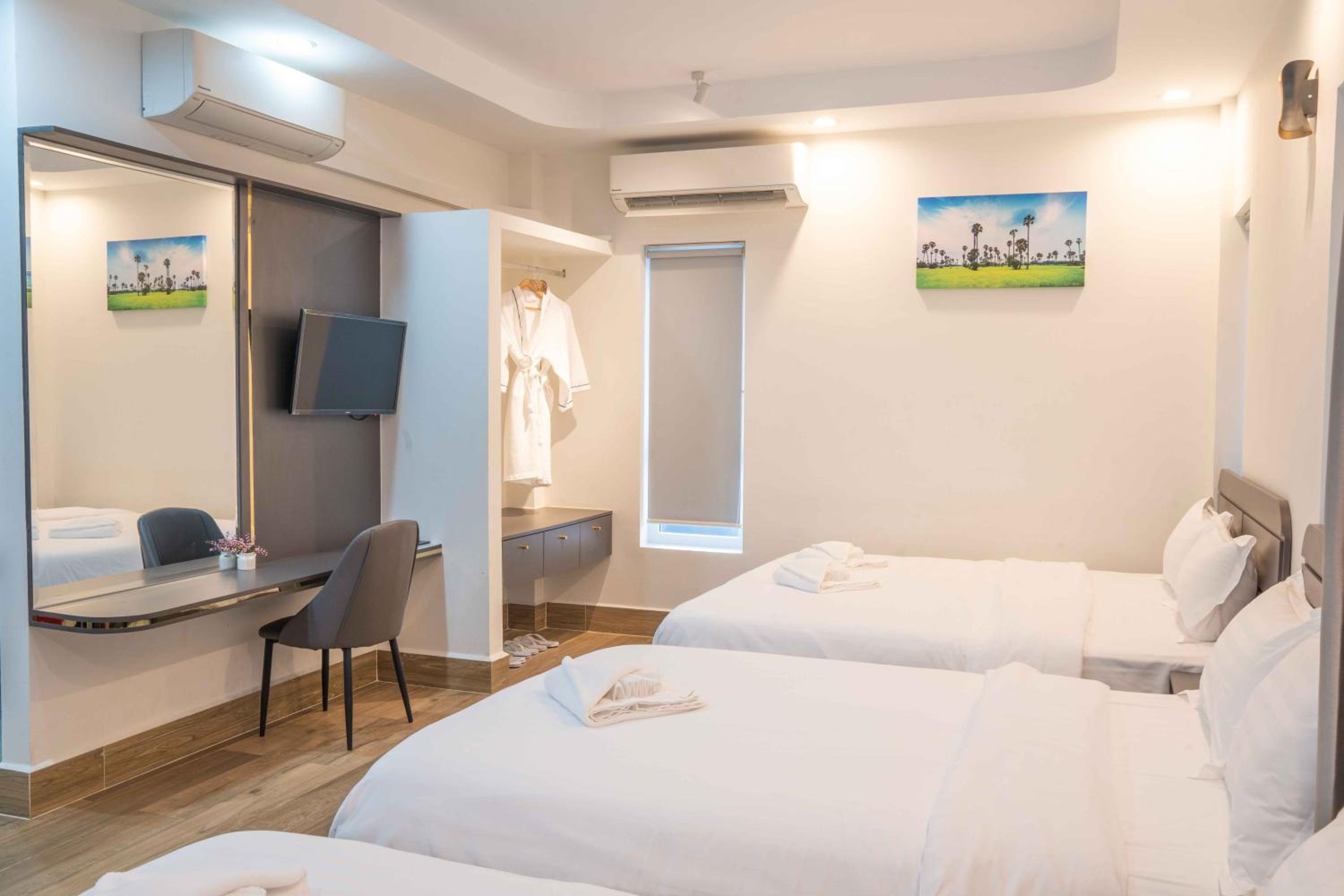 Deluxe Triple Room