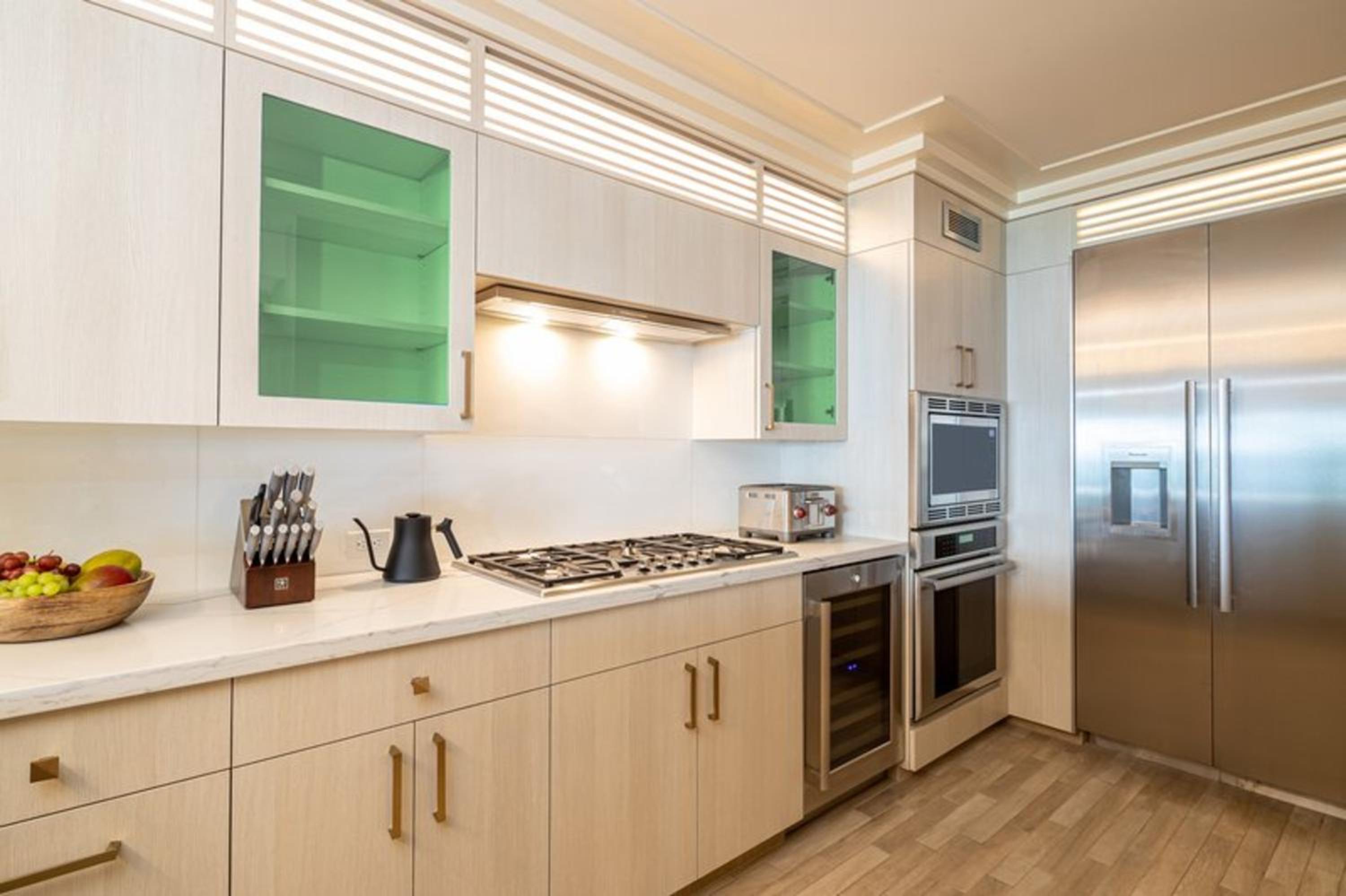 Ocean View Emerald Suite - 2 Bedroom Plus Den - Photo 9