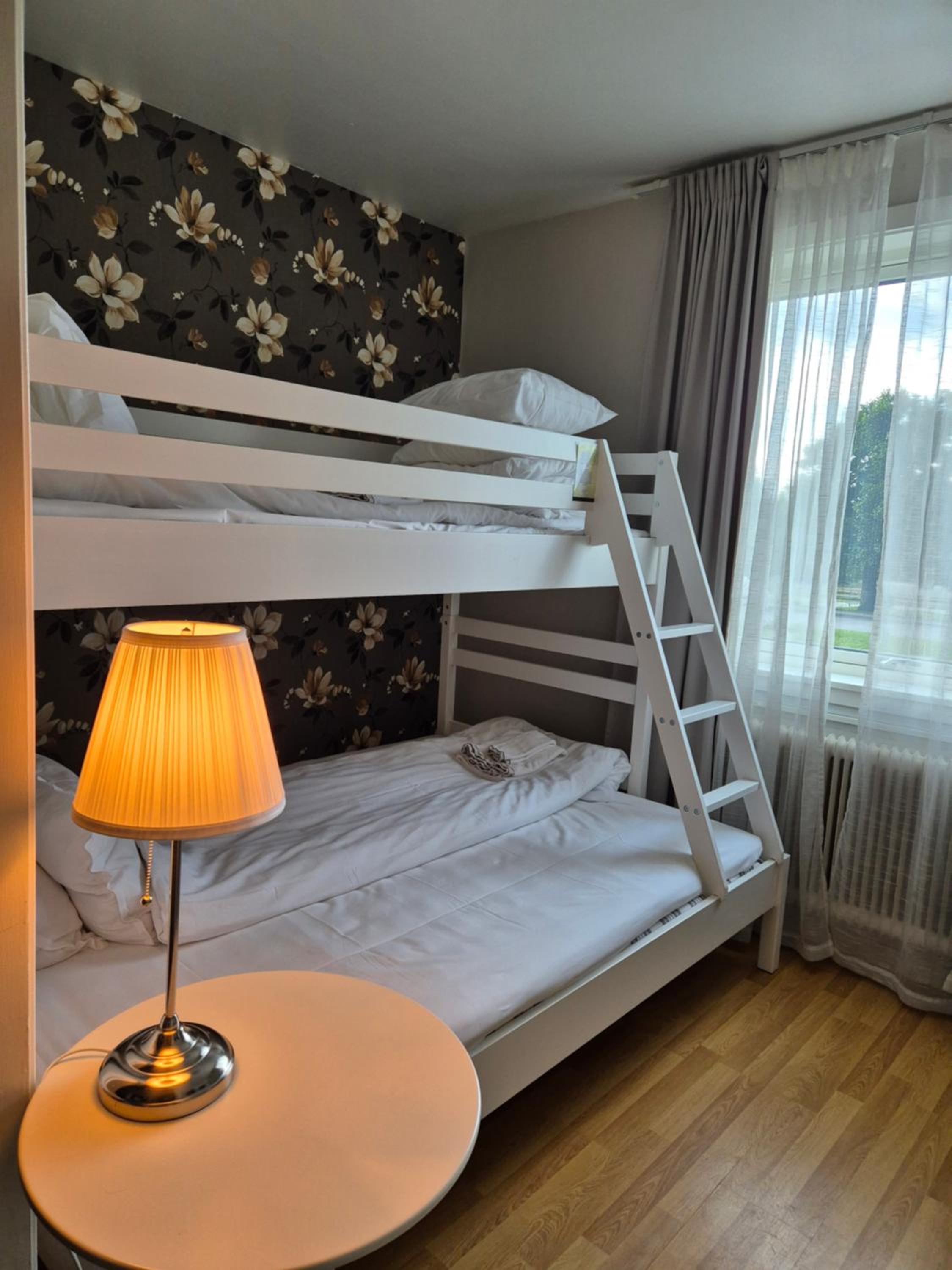 Family Double Room - Photo 5
