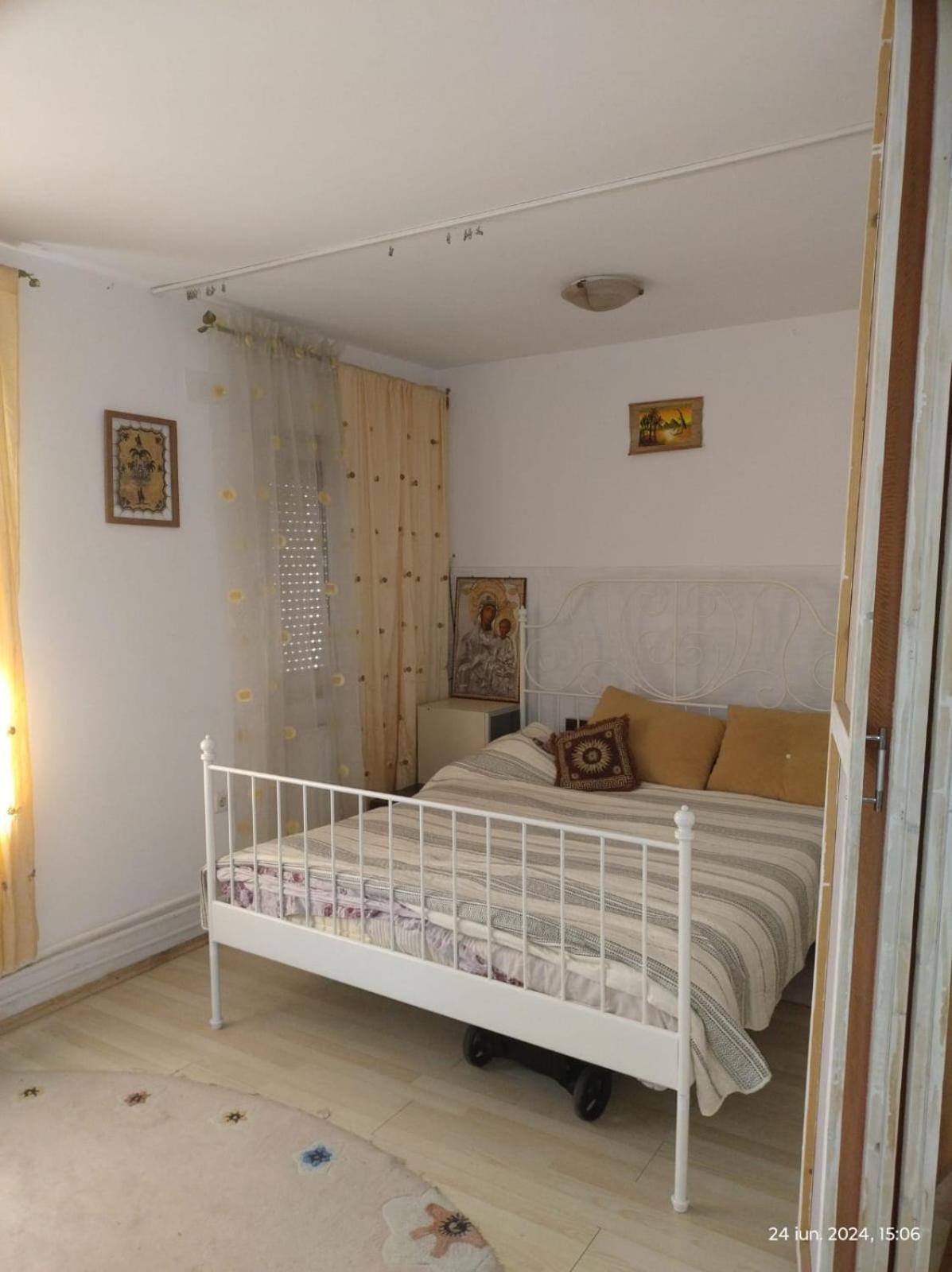 Villa photo 1