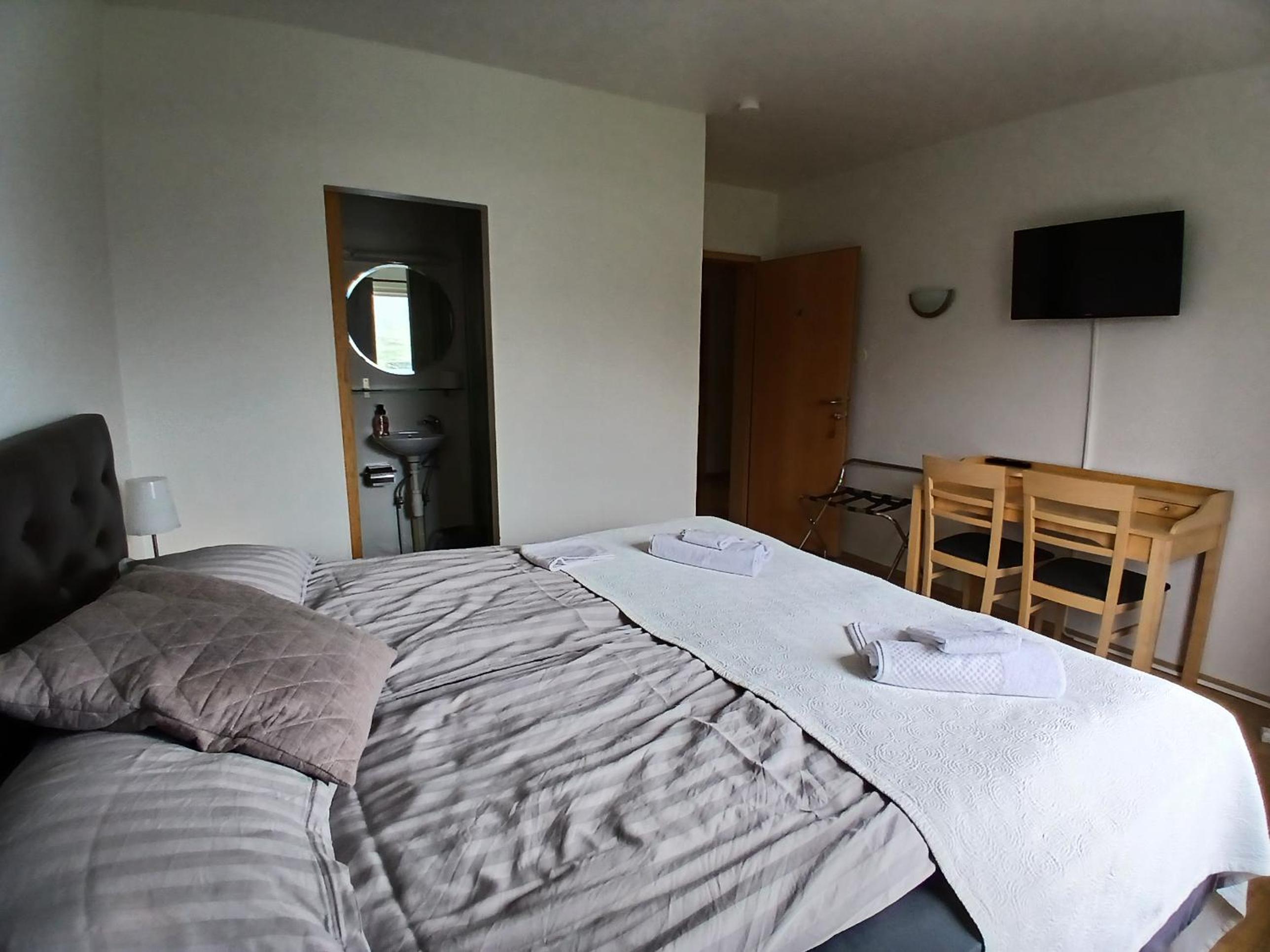 Double Room with Private Bathroom photo 1