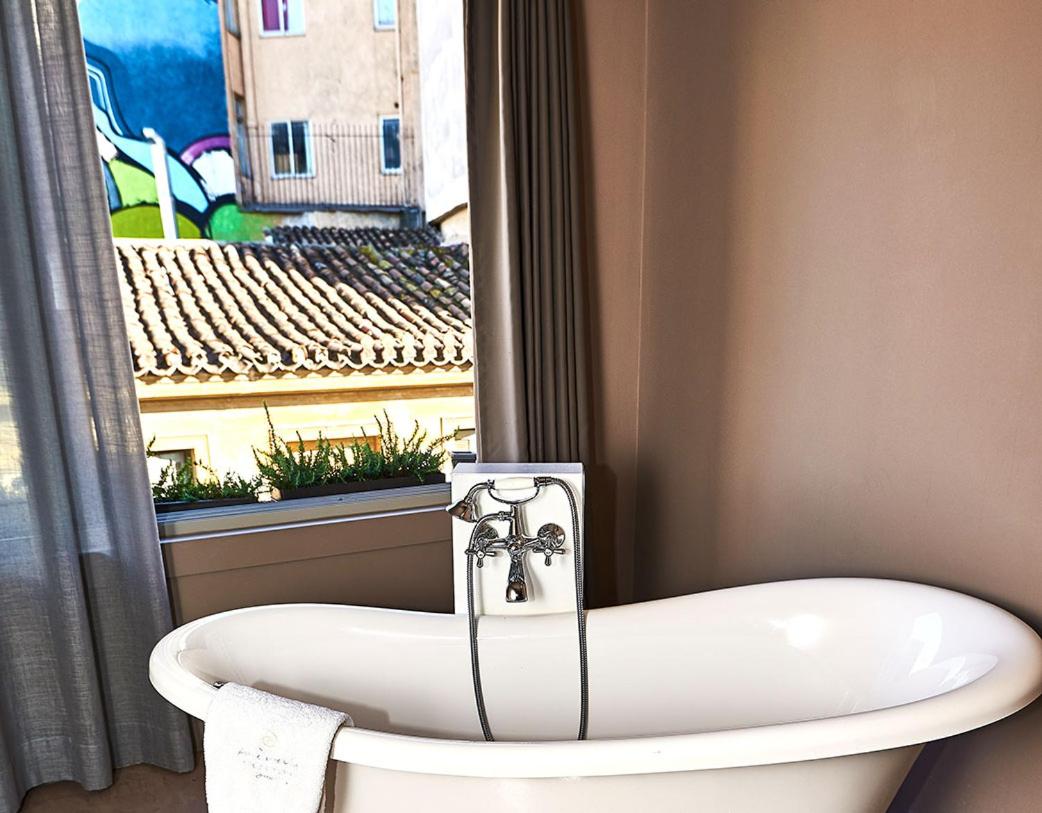 Executive Suite with City View photo 3