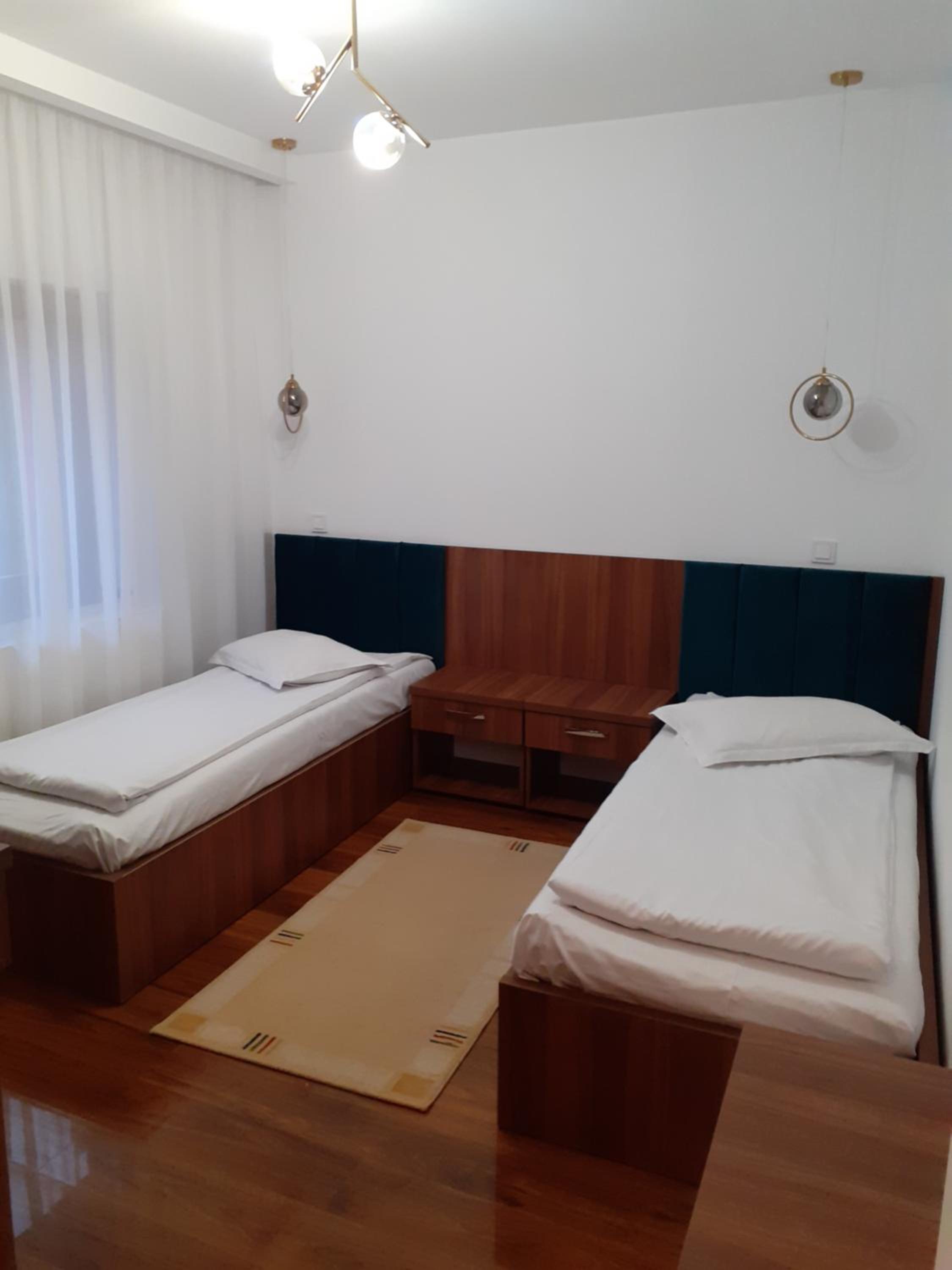 Double or Twin Room - Photo 5