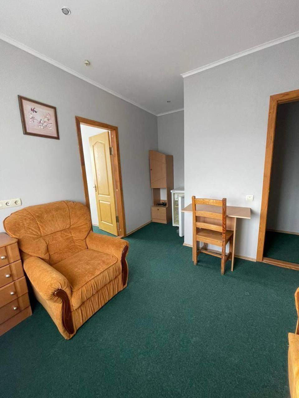 One-Bedroom Suite photo 2