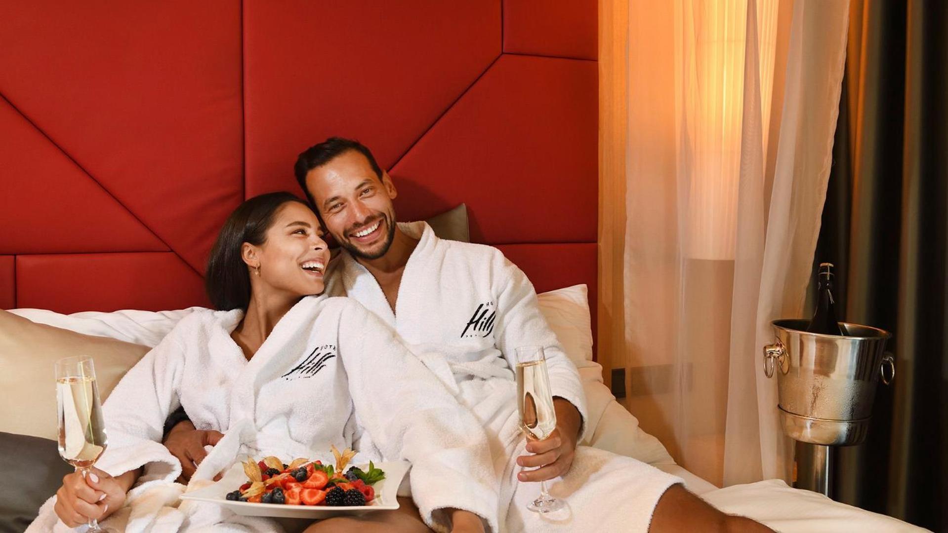 Honeymoon Room photo 3