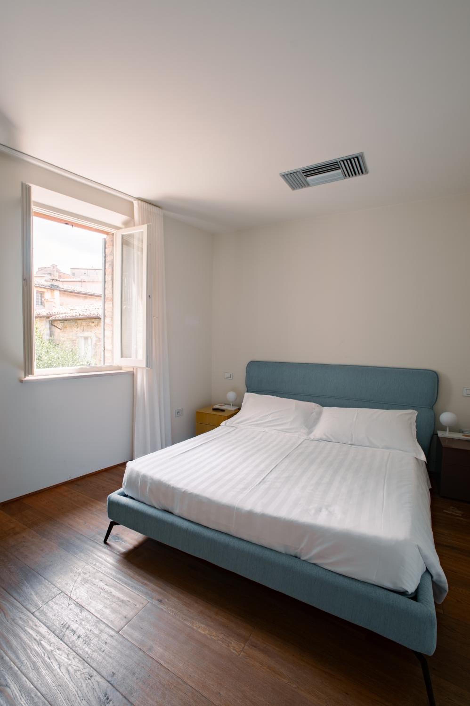 Two-Bedroom Apartment photo 2