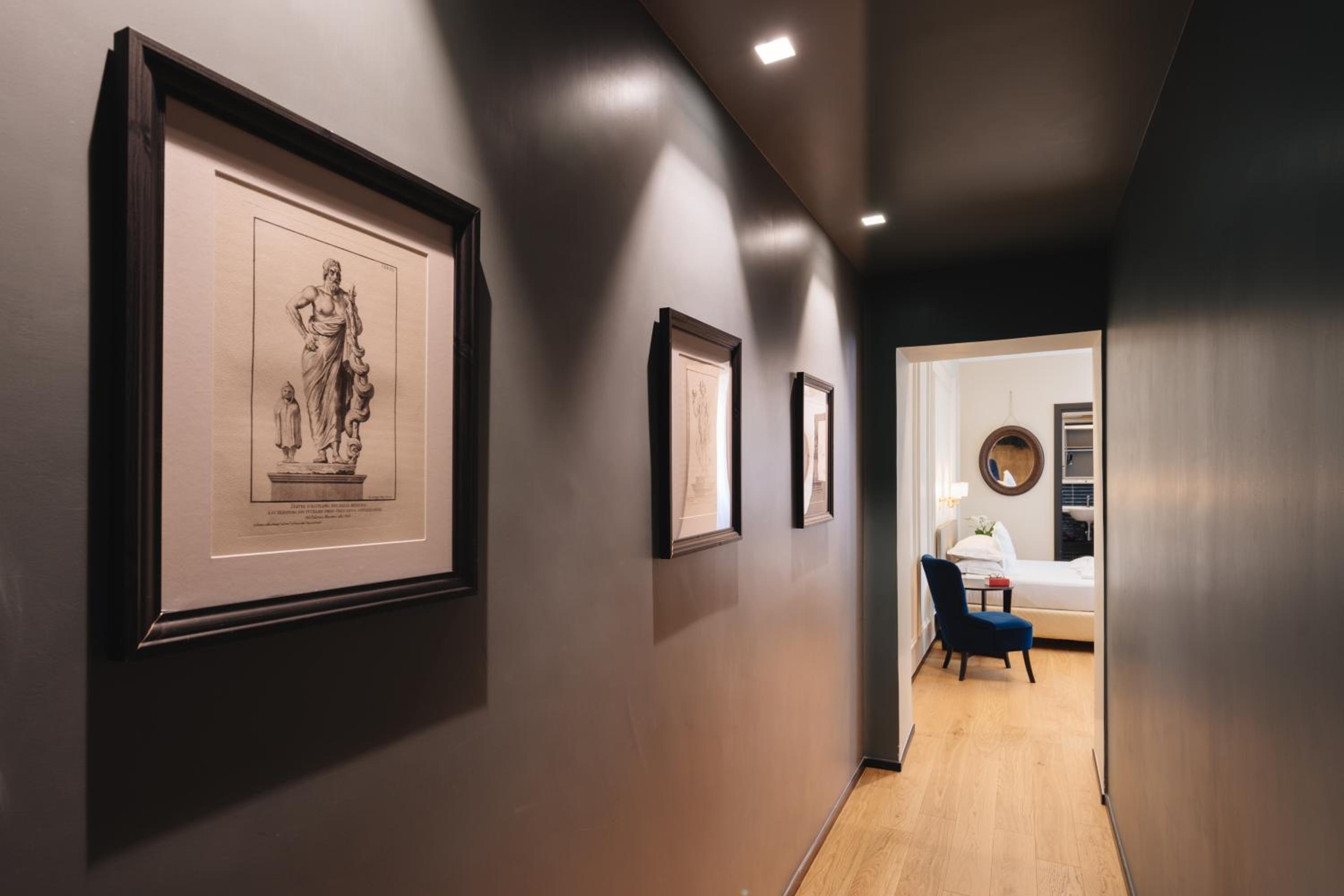Superior King Room photo 3