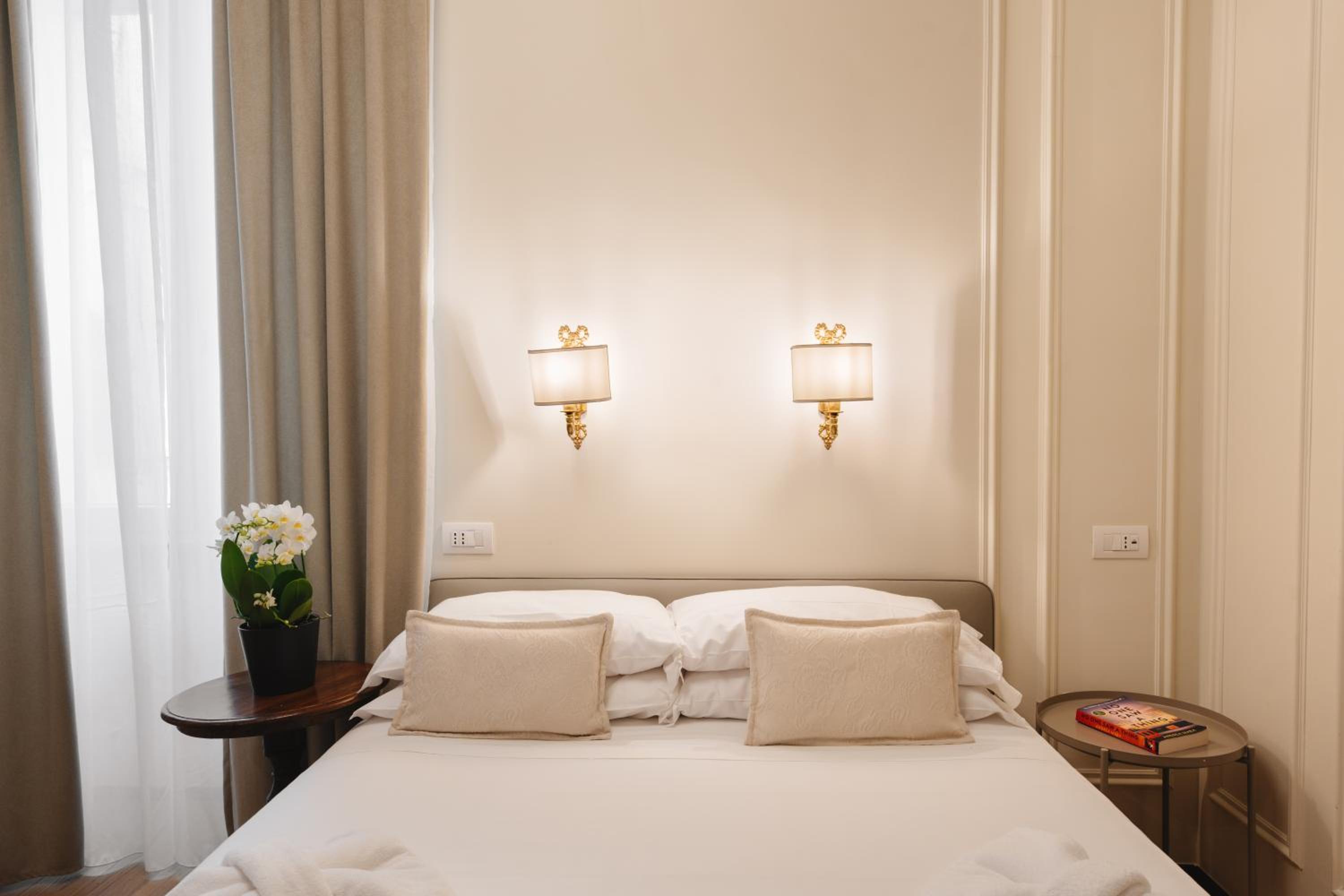 Small Double Room photo 2