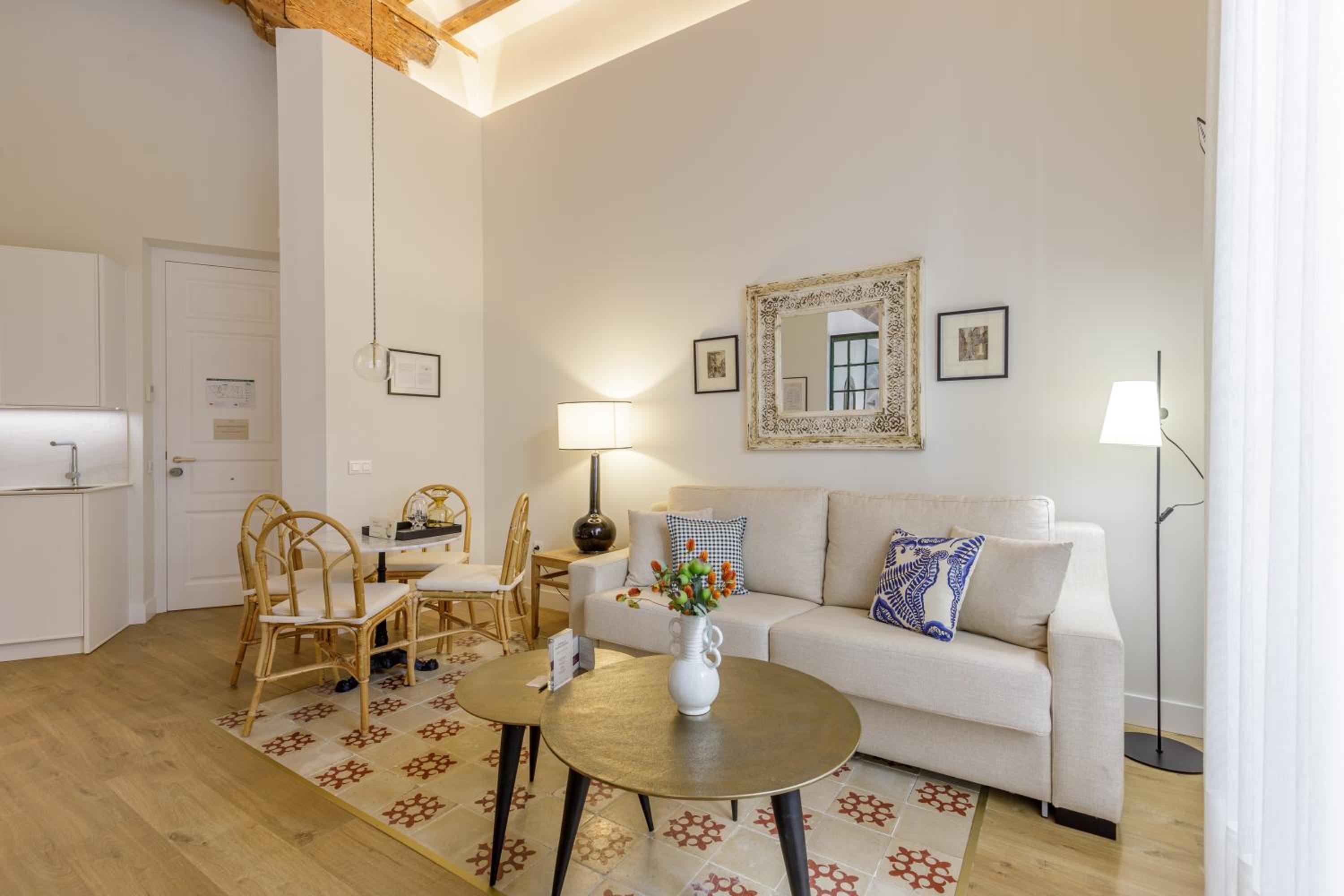 Loft Boutique II