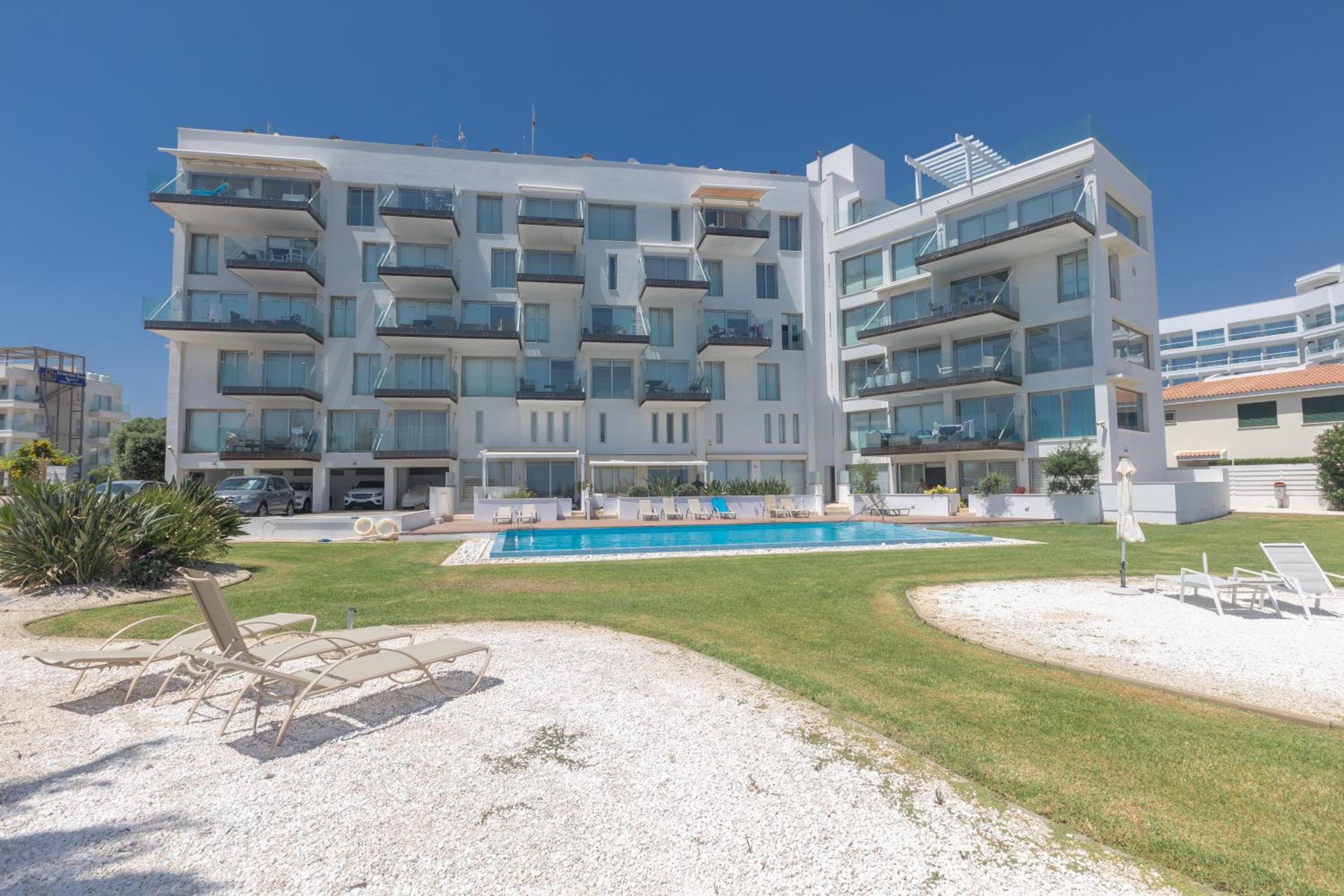 Apartment with Sea View photo 3