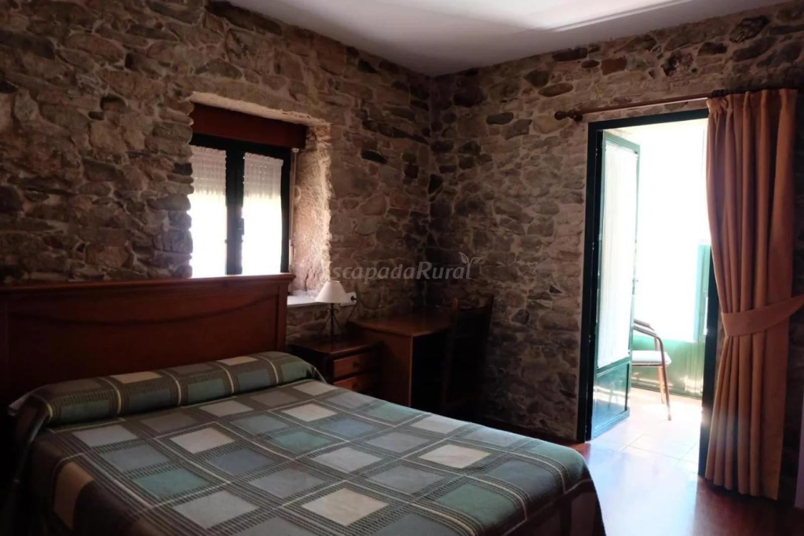 Double Room with Balcony photo 3