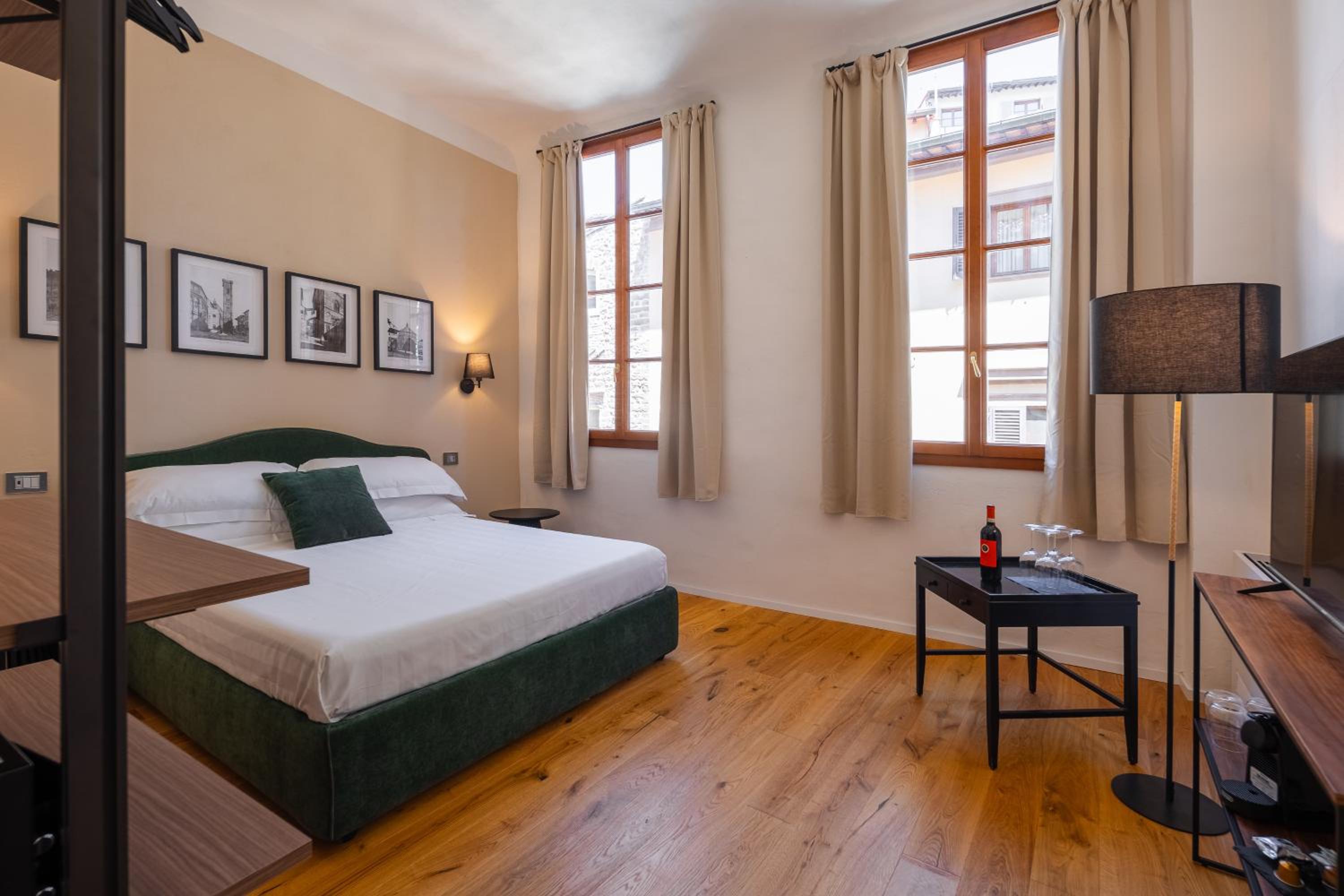 Suite with City View photo 1