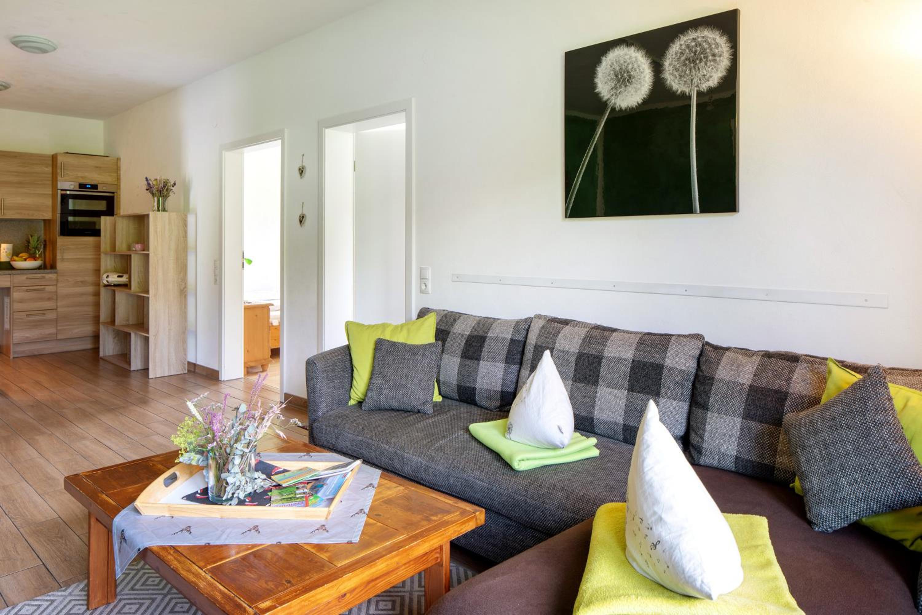 Three-Bedroom Apartment with Mountain View photo 2
