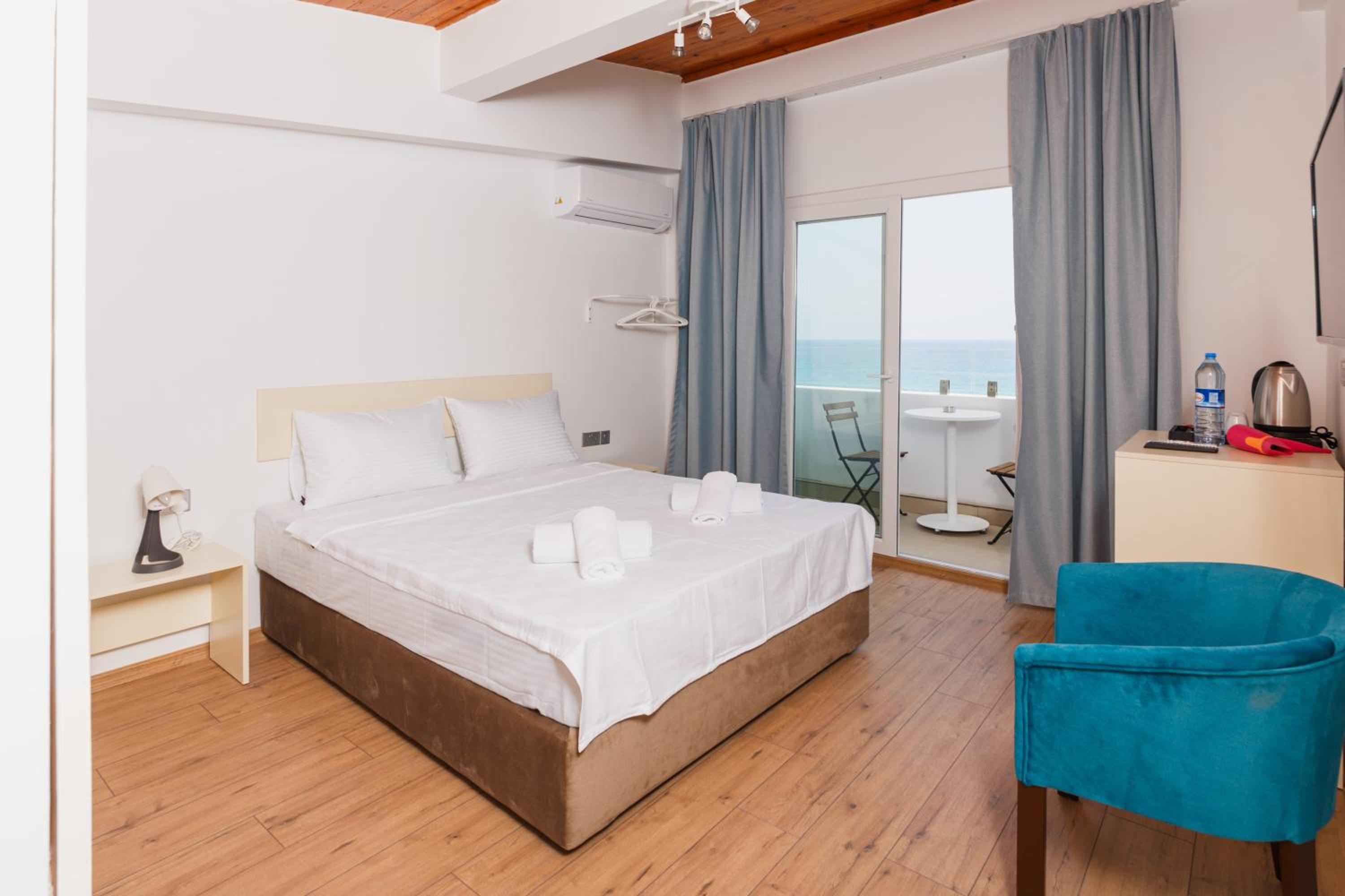 Deluxe Double Room with Sea View