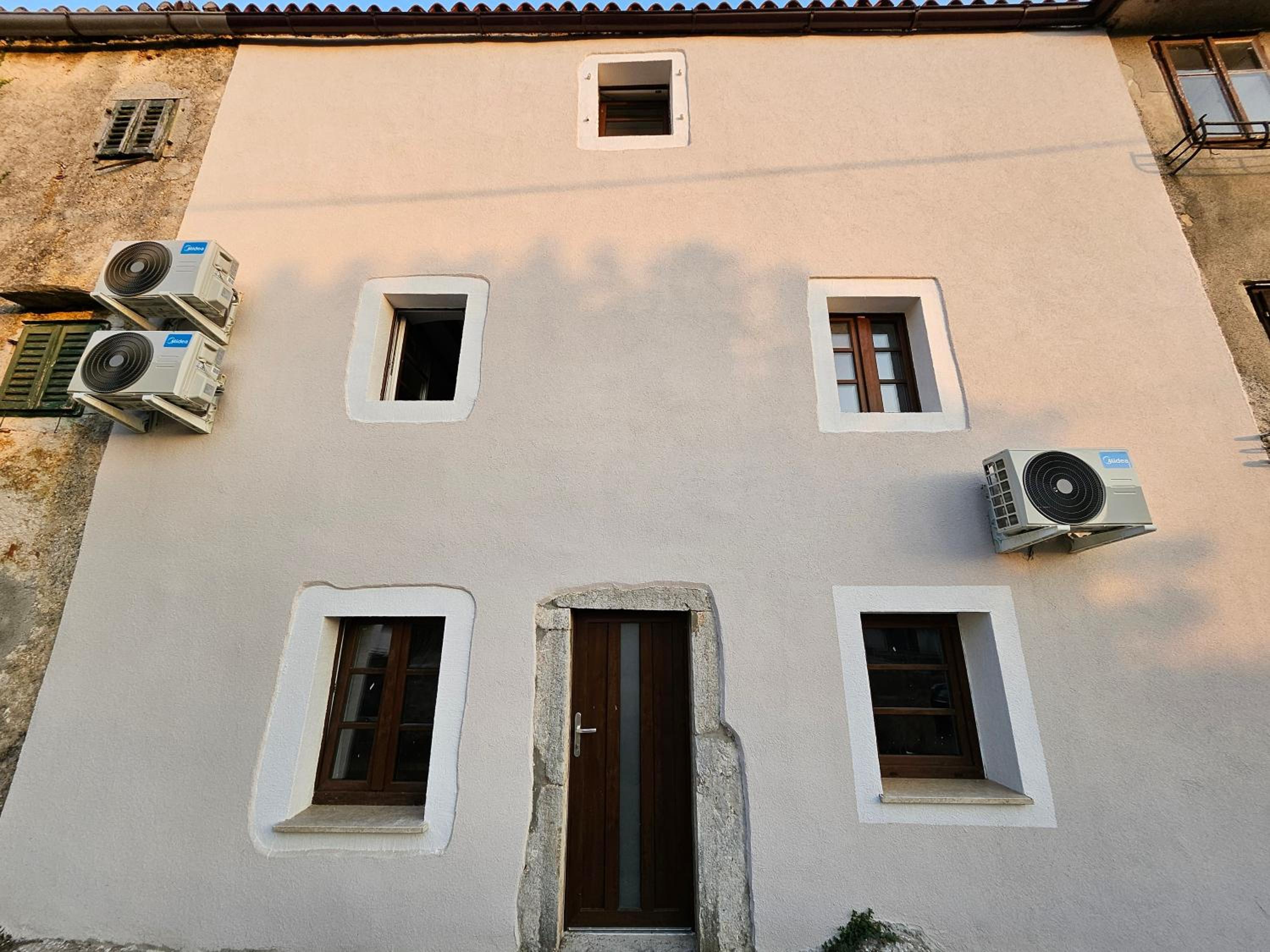 Villa photo 3