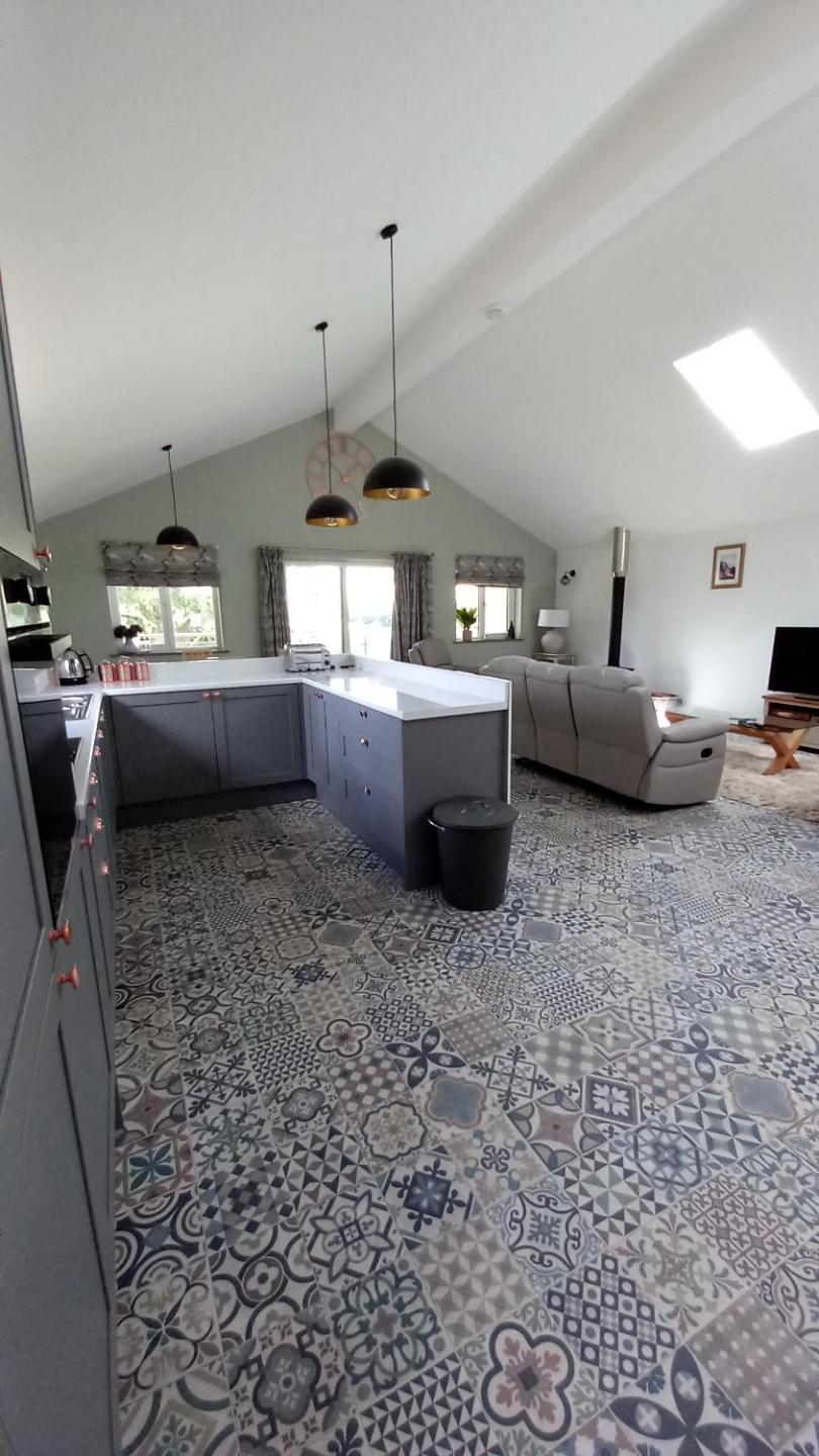 One-Bedroom House photo 2