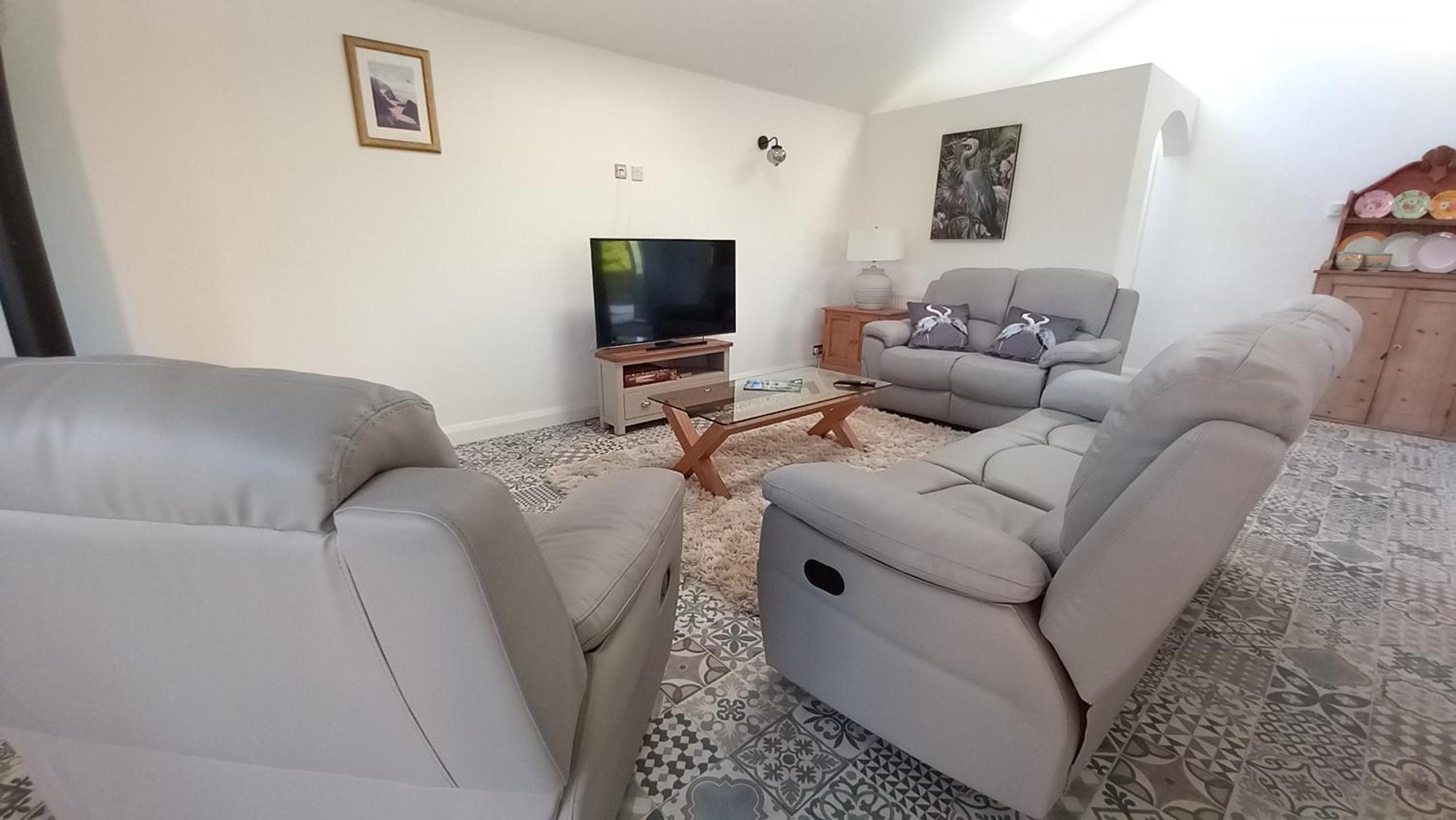 One-Bedroom House photo 1