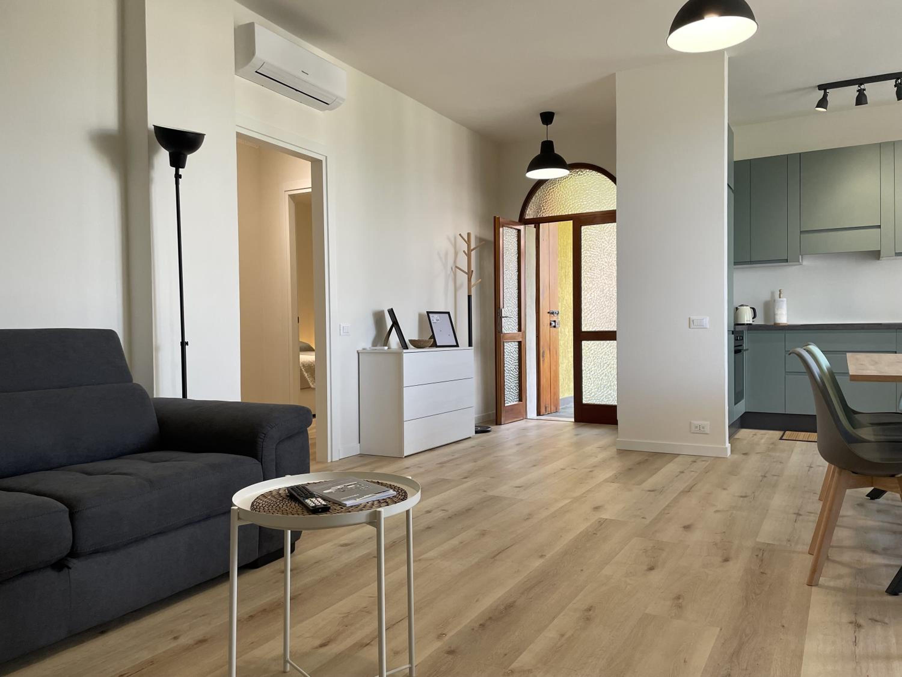 Two-Bedroom Apartment with Mountain View