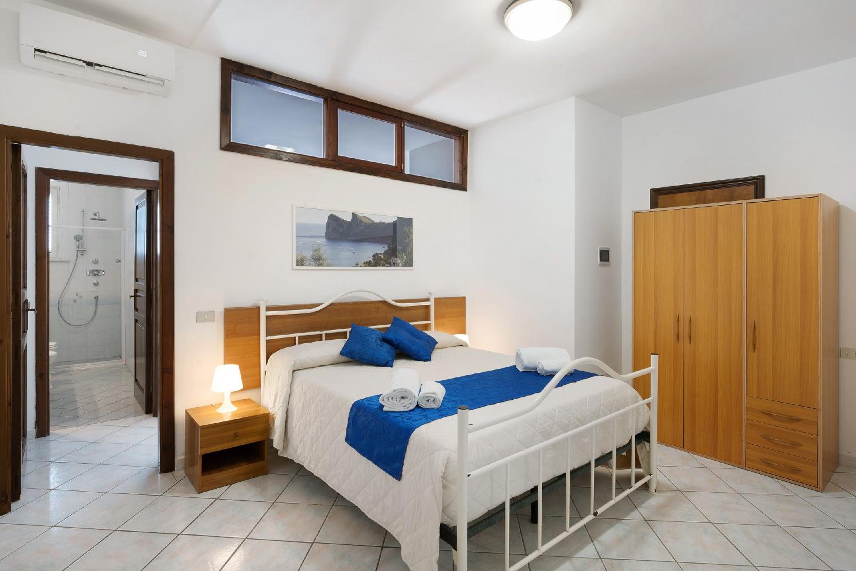 Studio Apartment with Sea View