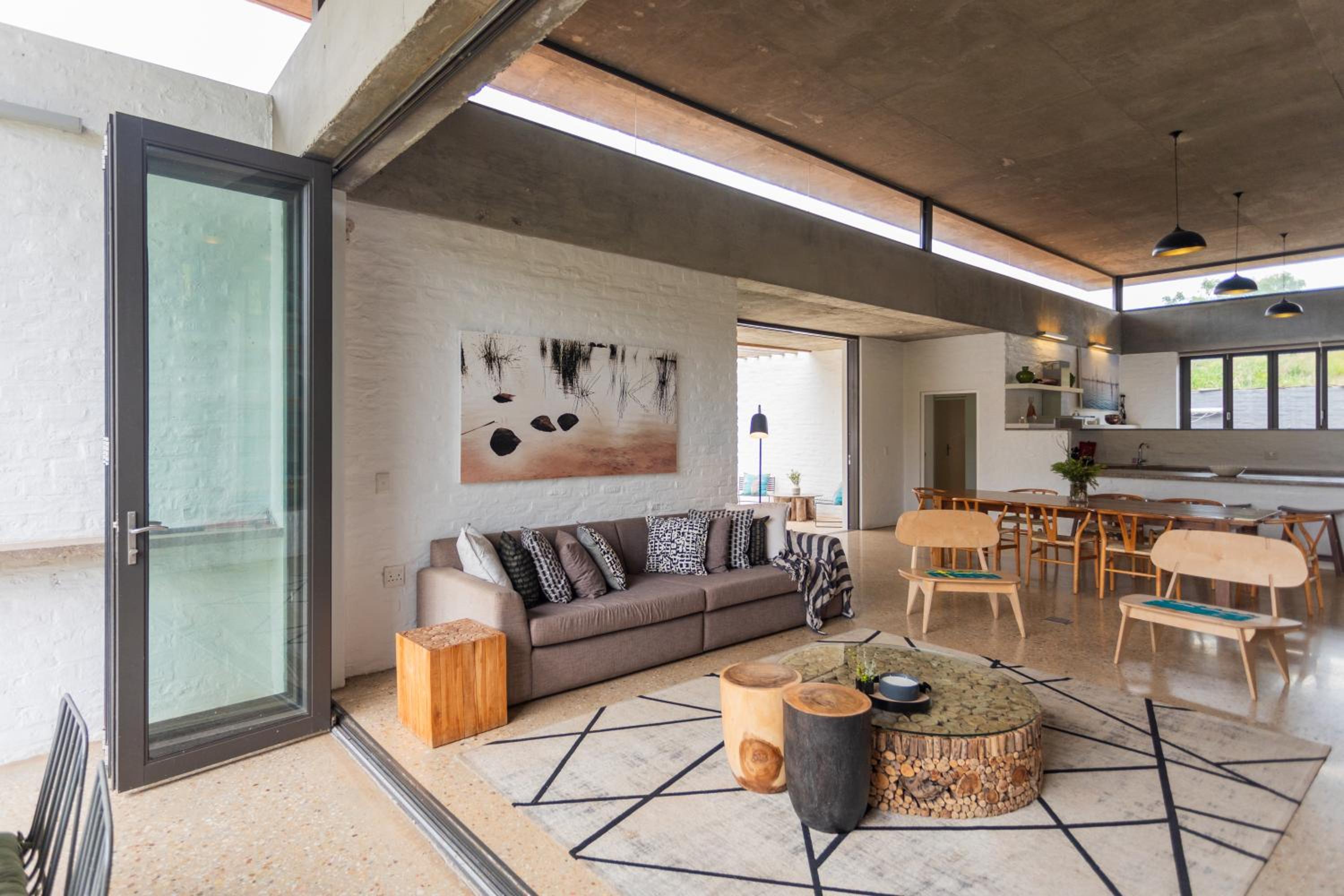 Villa photo 1