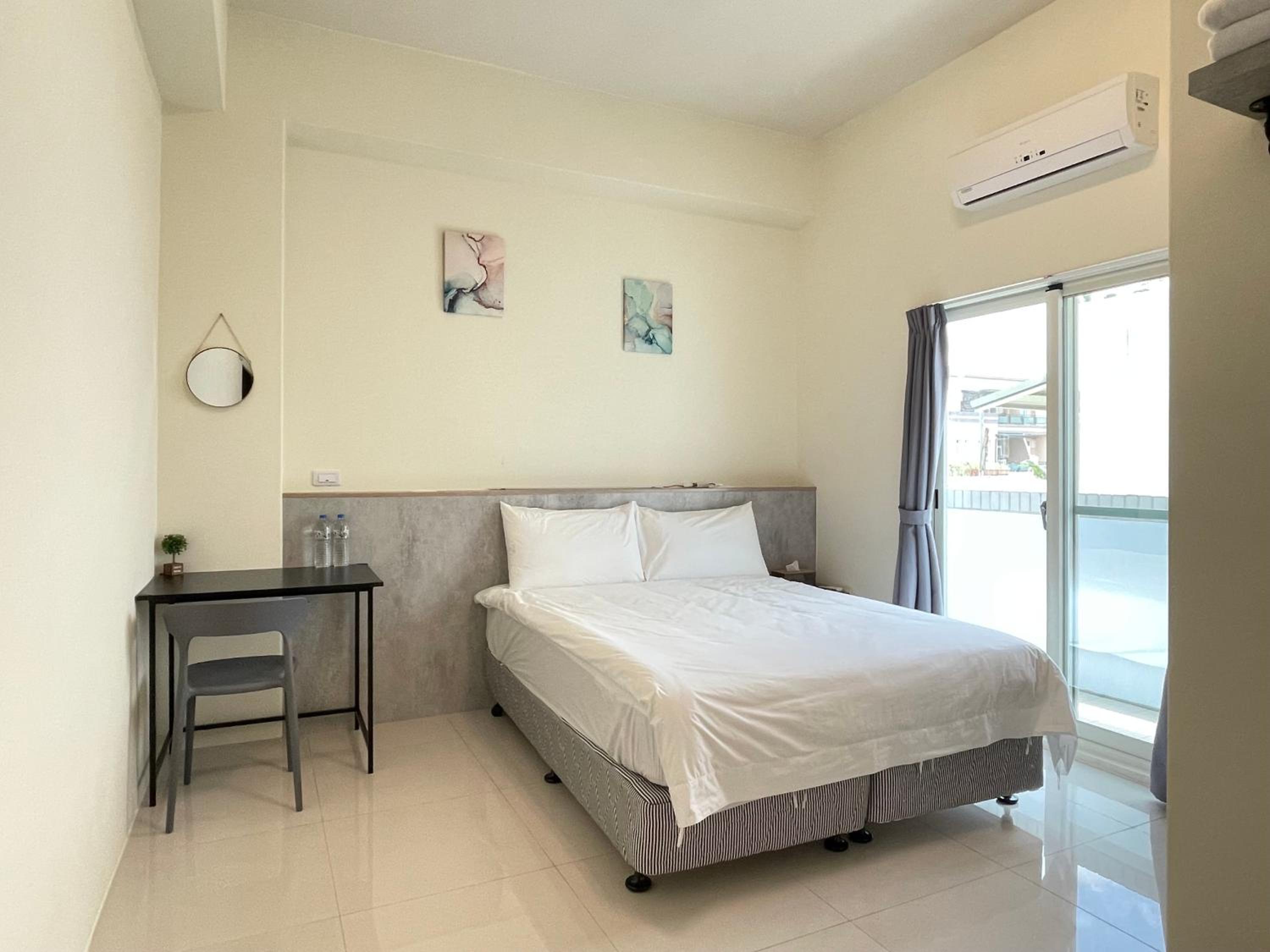 Deluxe Double Room with Balcony photo 1