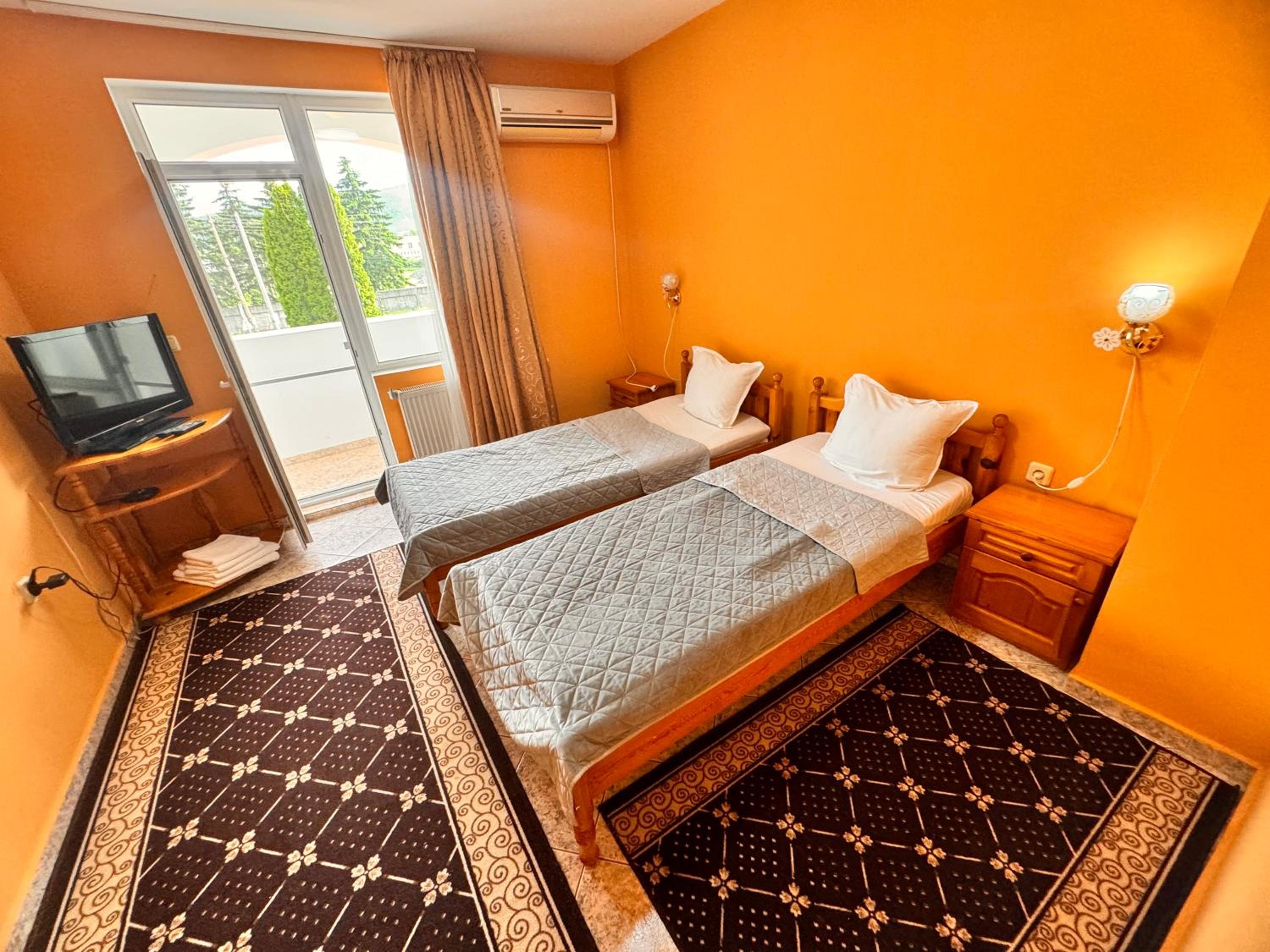 Large Double Room