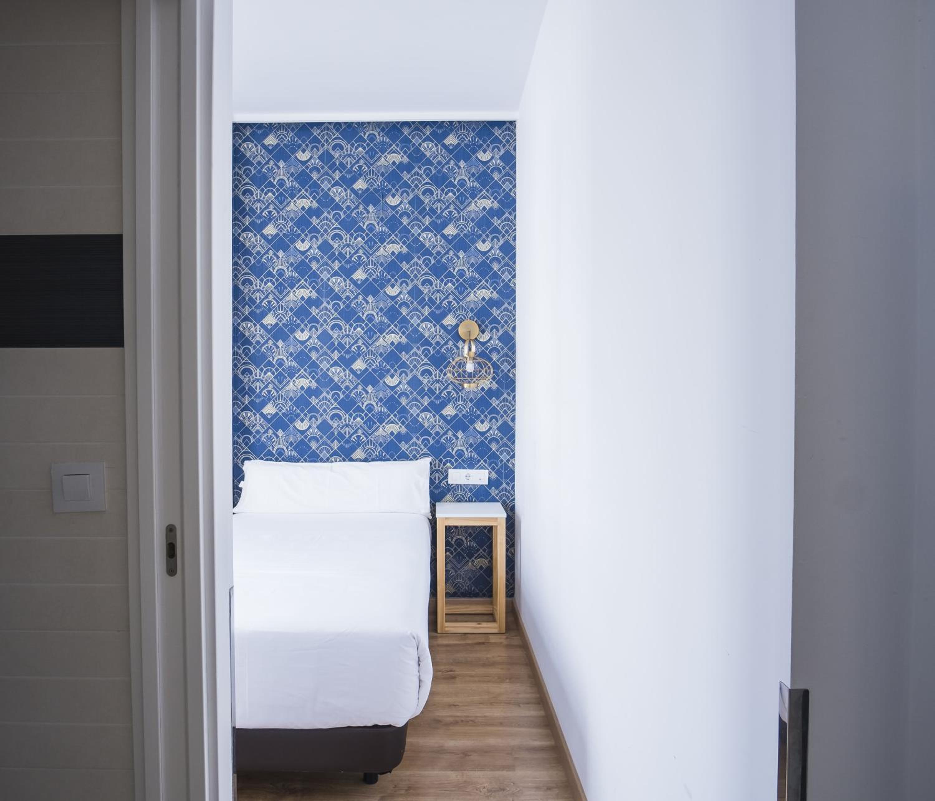 Single Room photo 2